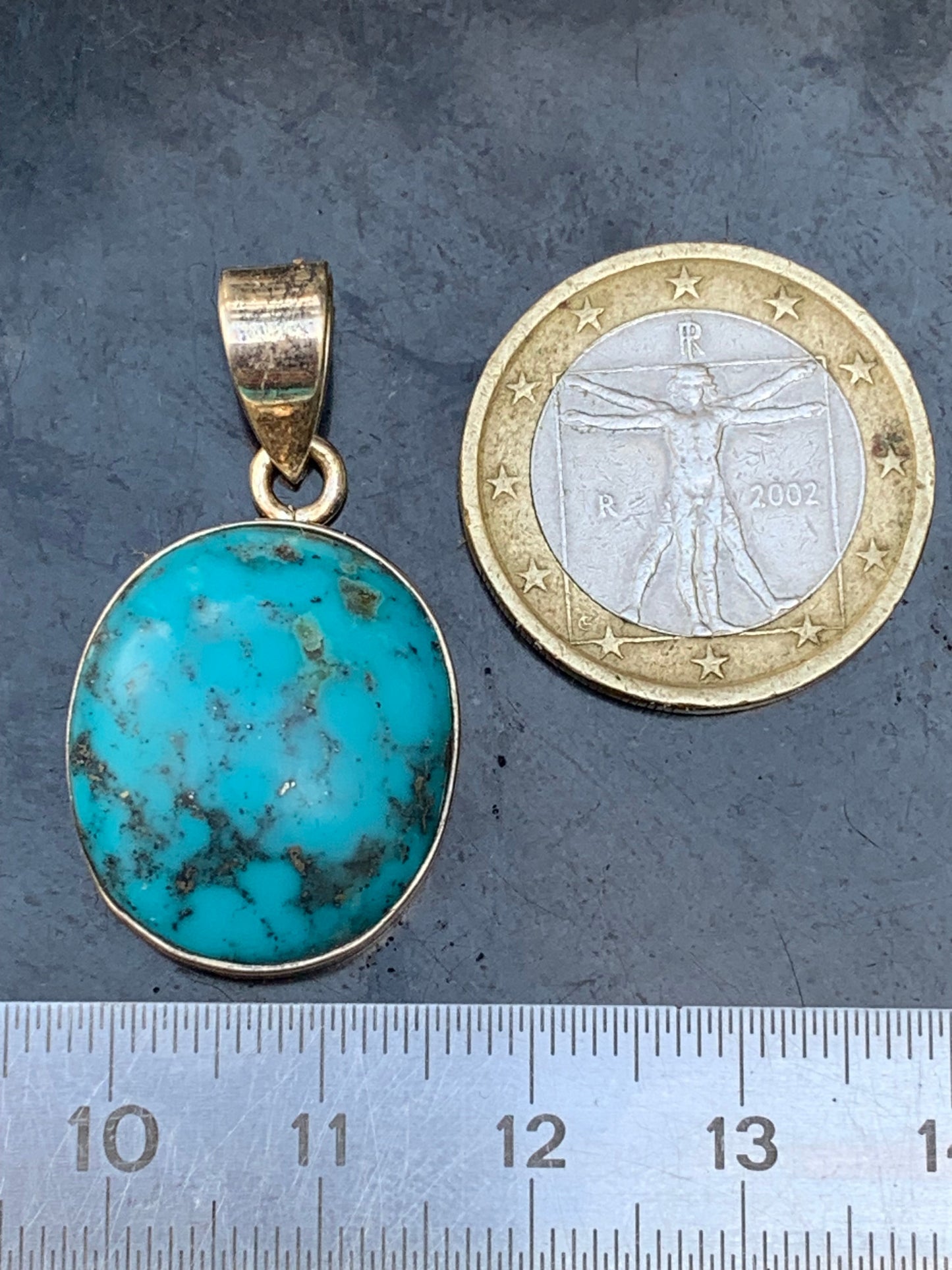 Turquoise Perse ! Pendentif en Argent 925 de 35mm de hauteur x 21 de largeur x 10 d'épaisseur. Vendu avec cordon réglable de couleur noire !