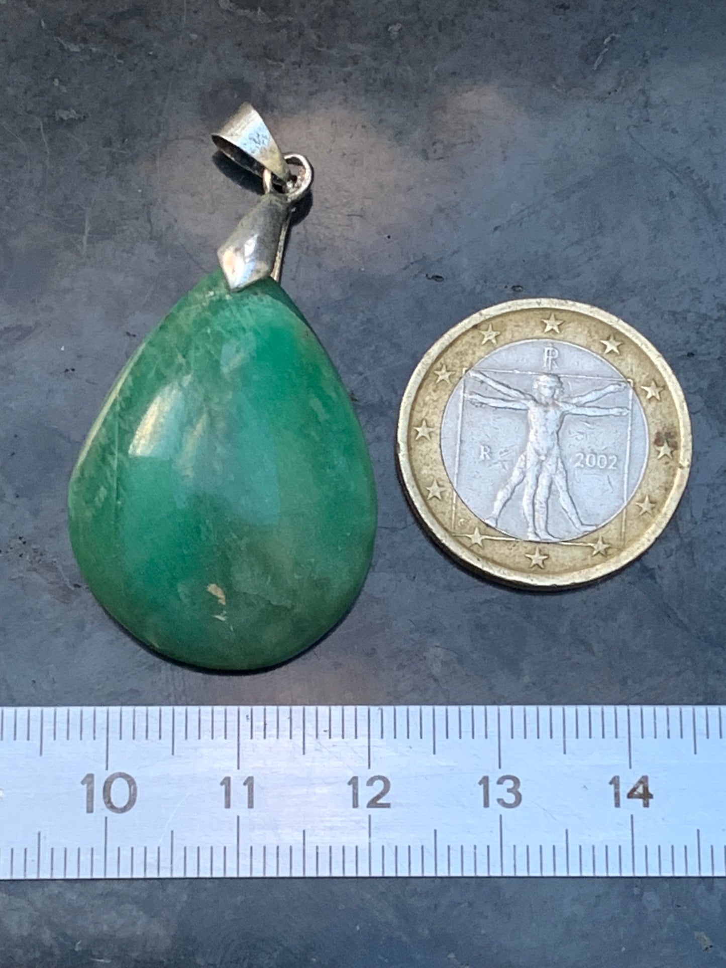 Amazonite, pendentif de 40mm de hauteur x 24 de largeur x 10 d'épaisseur. Vendu avec cordon réglable de couleur noire offert !