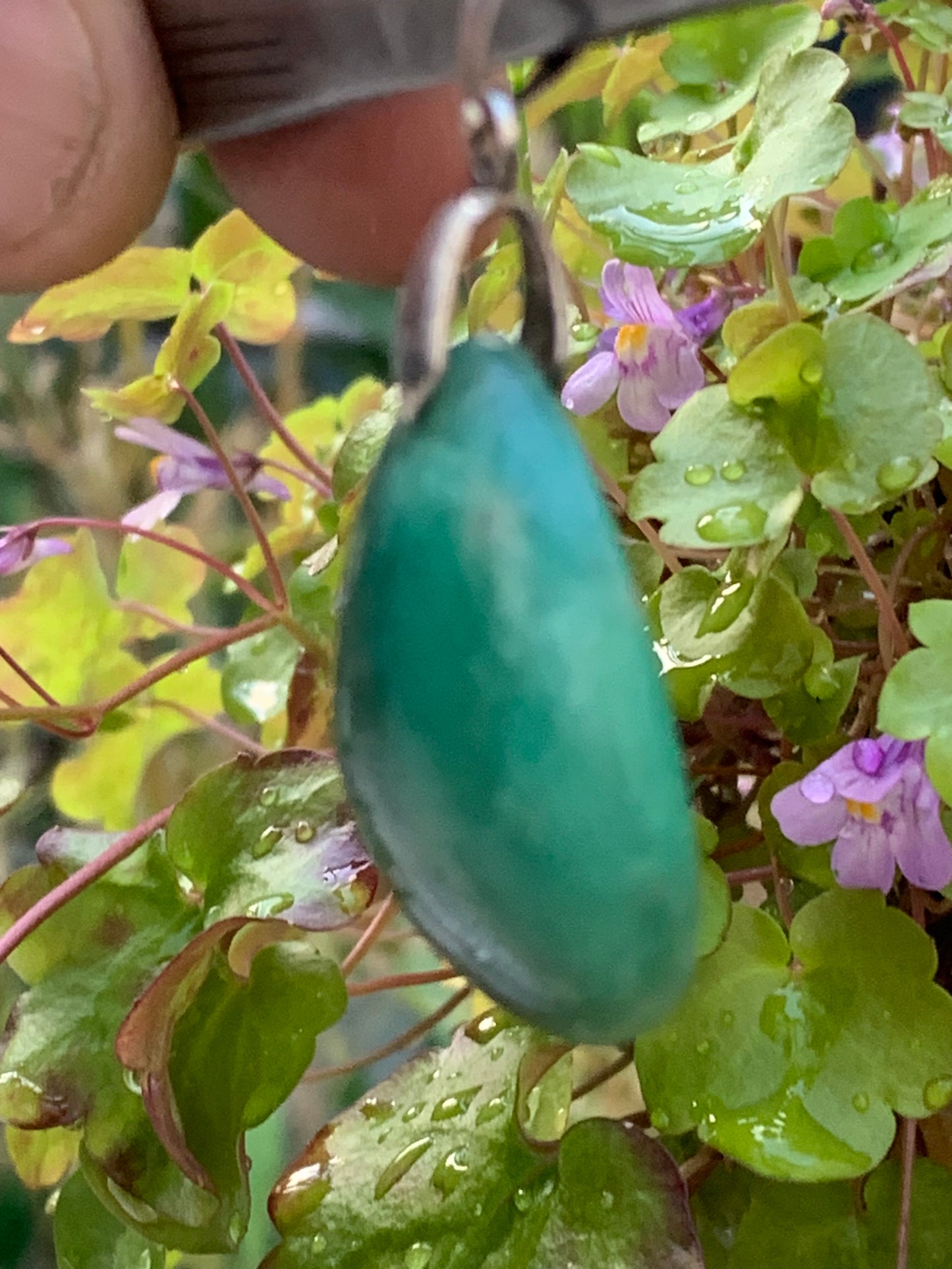 Amazonite, pendentif de 40mm de hauteur x 24 de largeur x 10 d'épaisseur. Vendu avec cordon réglable de couleur noire offert !