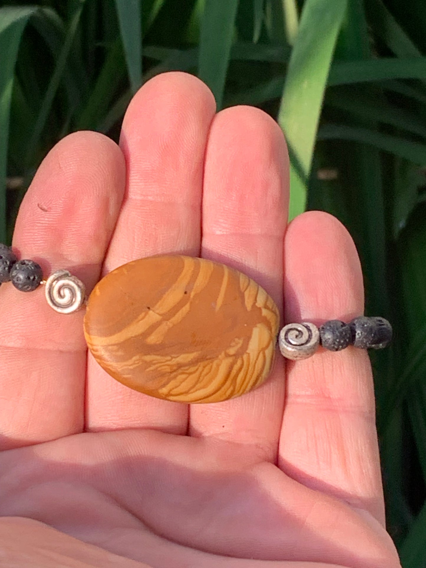 Jaspe paysage et perle de lave, bracelet en élastique haute-résistance de 17 à 19 cm !