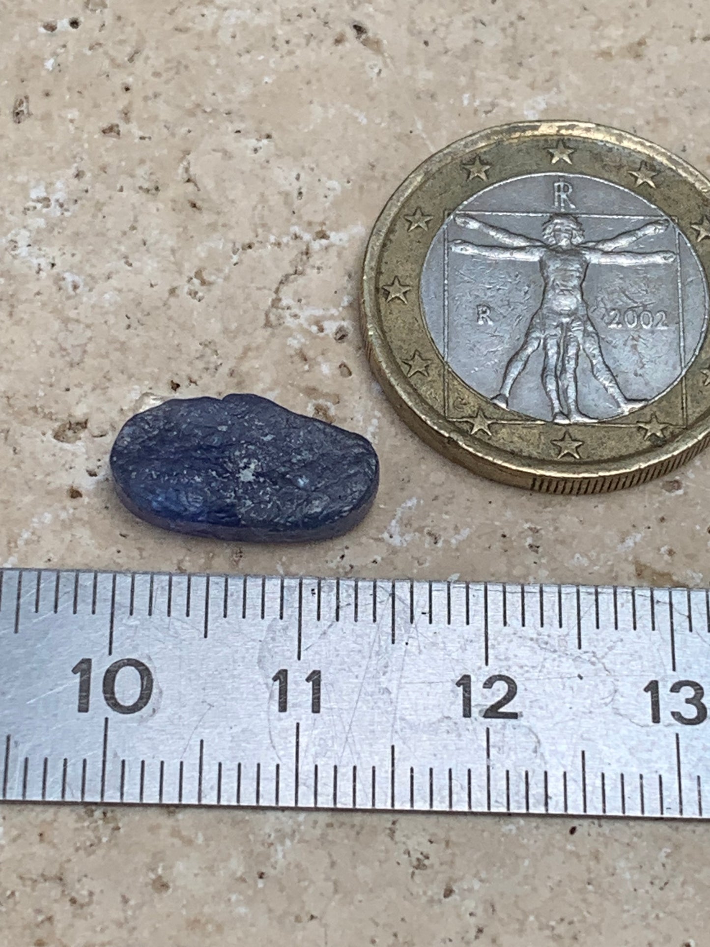 Cyanite disthène, cabochon de 15mm x 8 x 4 - 5 carats. Parfait en bijouterie, collection ,exposition...