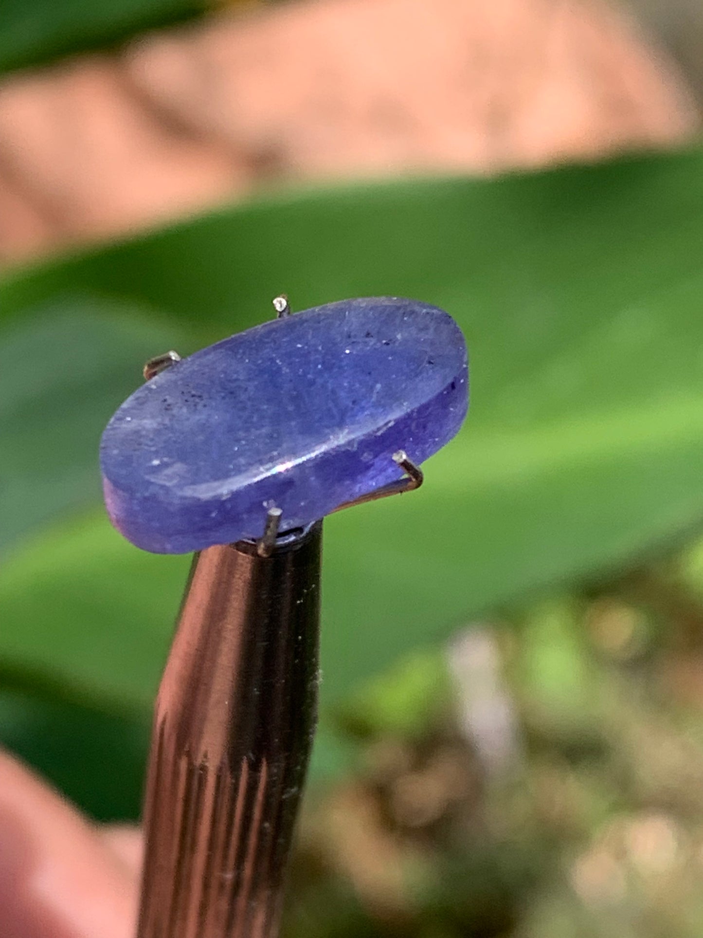 Cyanite disthène, cabochon de 15mm x 8 x 4 - 5 carats. Parfait en bijouterie, collection ,exposition...