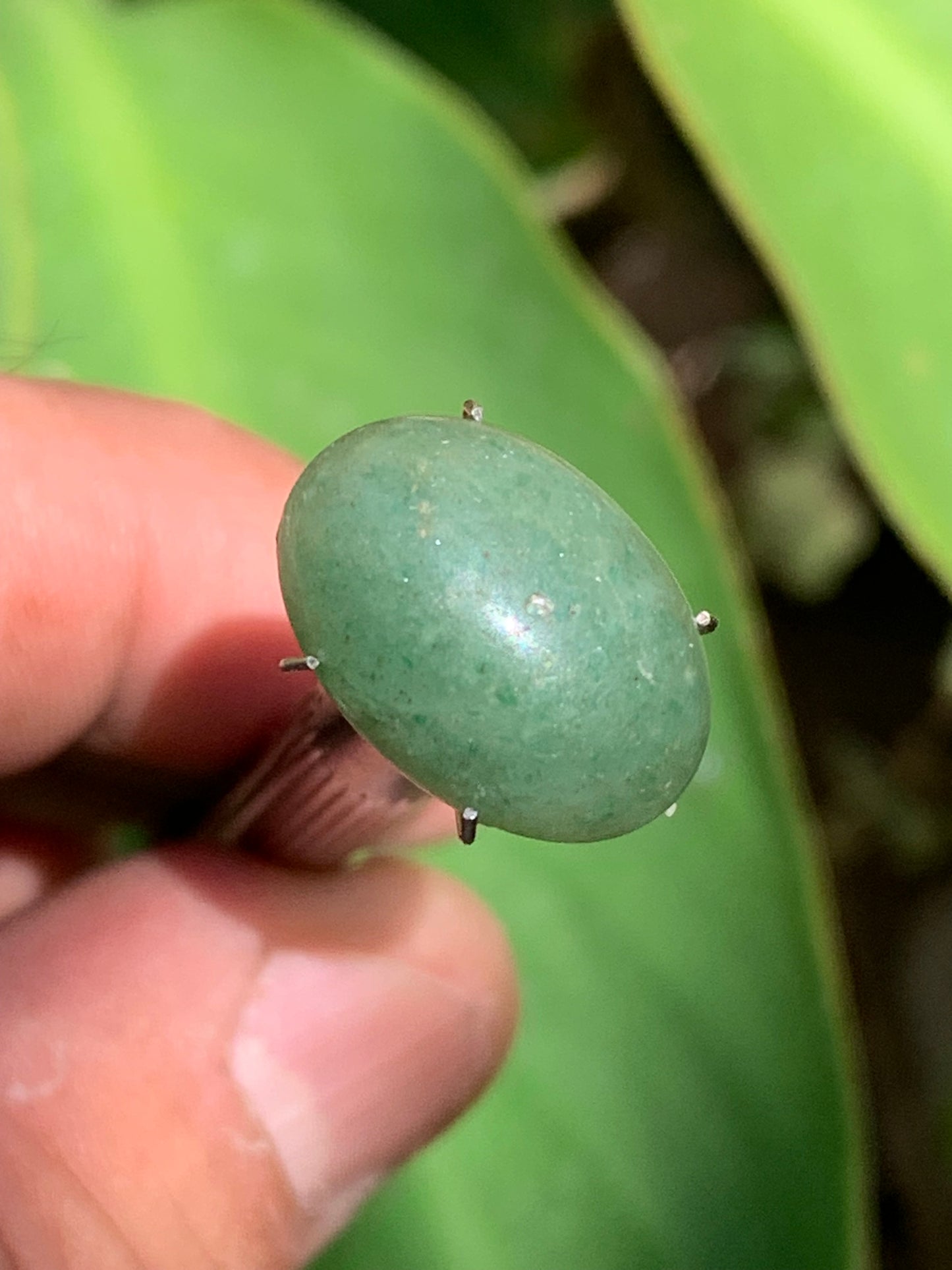 Quartz vert/ Aventurine, cabochon de 17mm x12 x7 - 10,5 carats. Parfait en bijouterie, collection ,exposition...