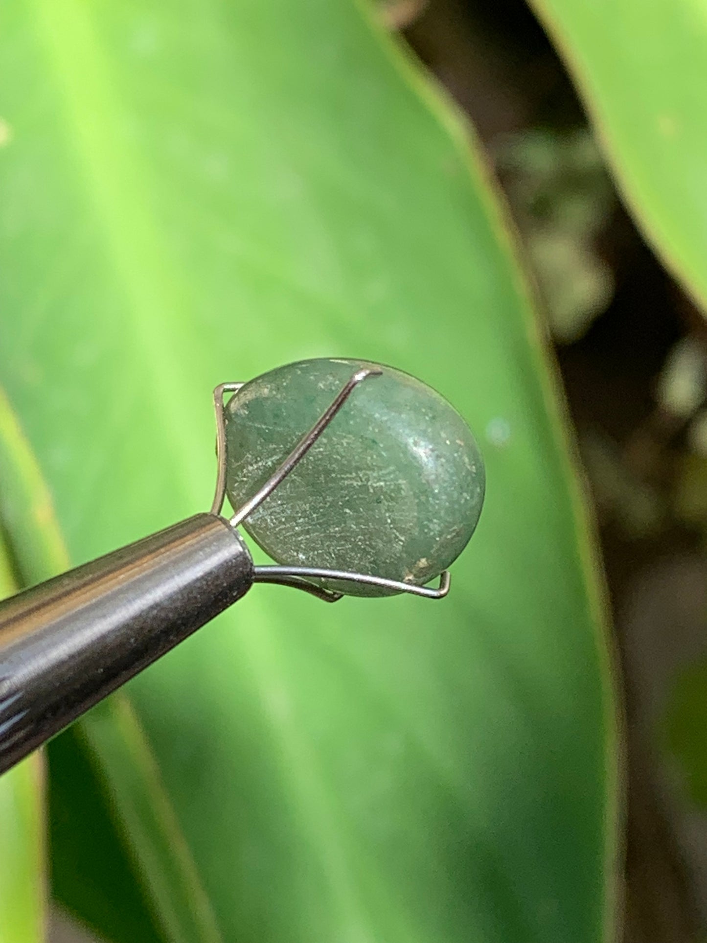 Quartz vert/ Aventurine, cabochon de 17mm x12 x7 - 10,5 carats. Parfait en bijouterie, collection ,exposition...