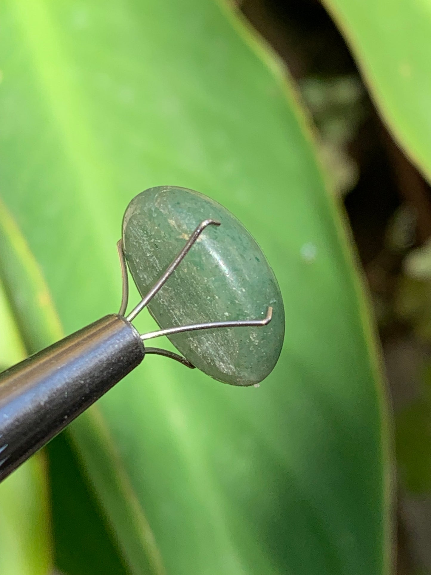 Quartz vert/ Aventurine, cabochon de 17mm x12 x7 - 10,5 carats. Parfait en bijouterie, collection ,exposition...