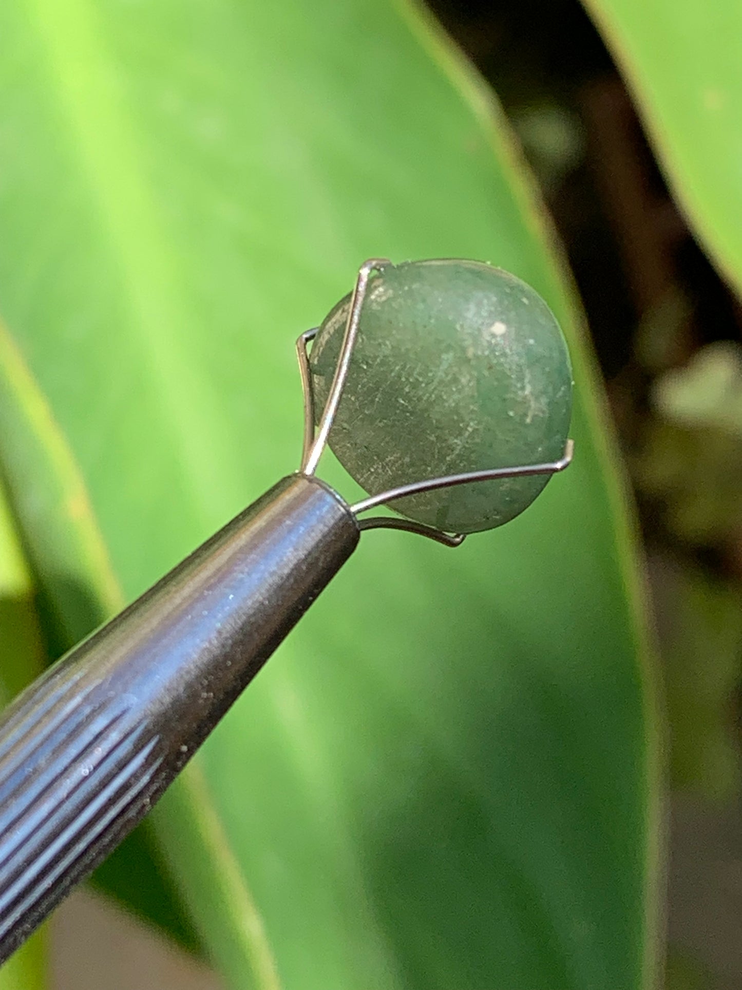 Quartz vert/ Aventurine, cabochon de 17mm x12 x7 - 10,5 carats. Parfait en bijouterie, collection ,exposition...