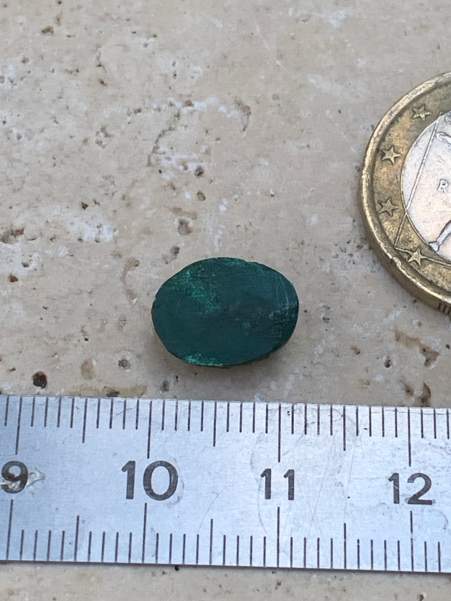Malachite, cabochon de 12mm x9 x5 - 2,5 carats. Parfait en bijouterie, collection ,exposition...