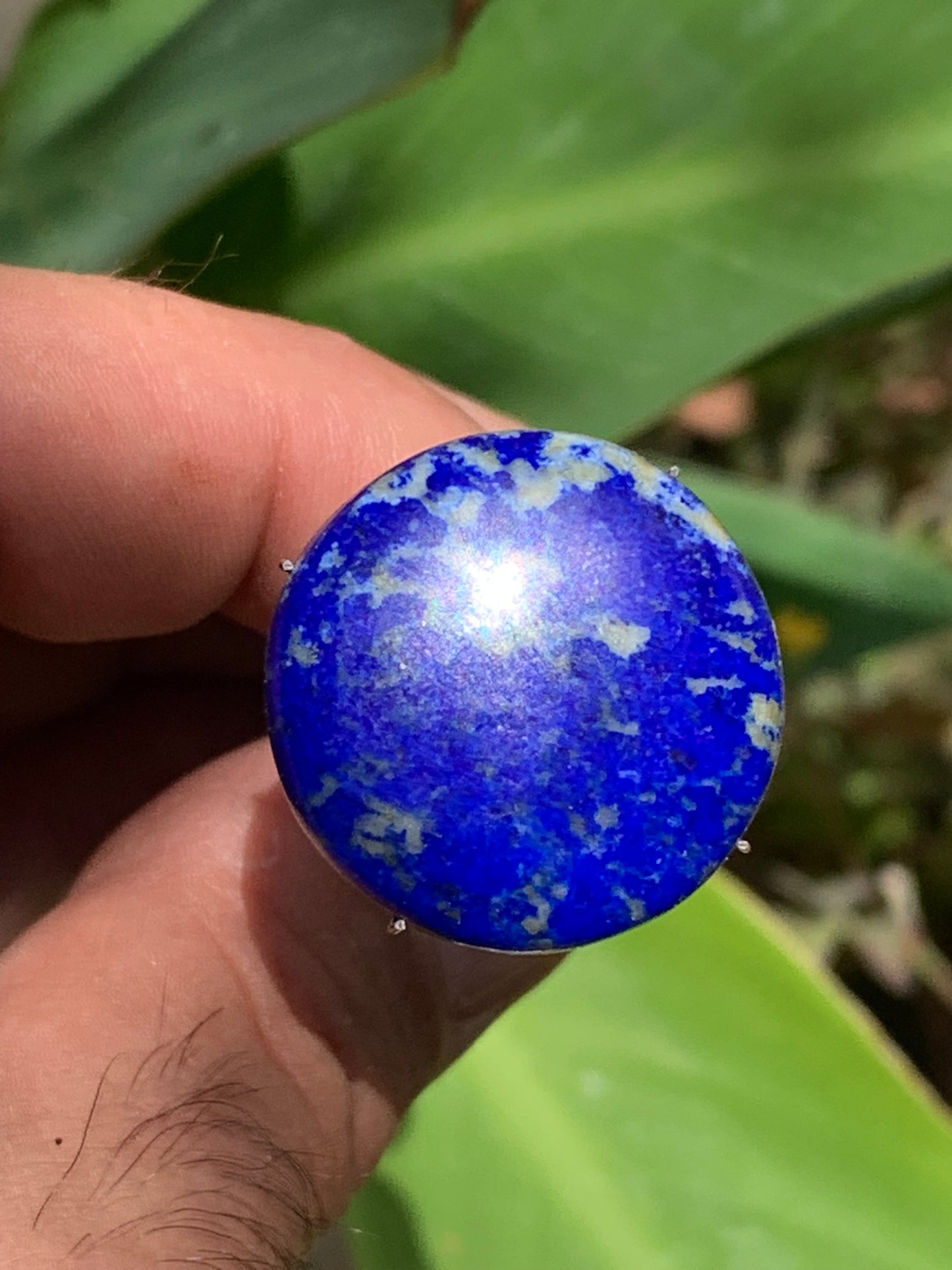 Lapis lazuli, cabochon de 25mm x25 x6 - 29,5 carats. Parfait en bijouterie, collection ,exposition...