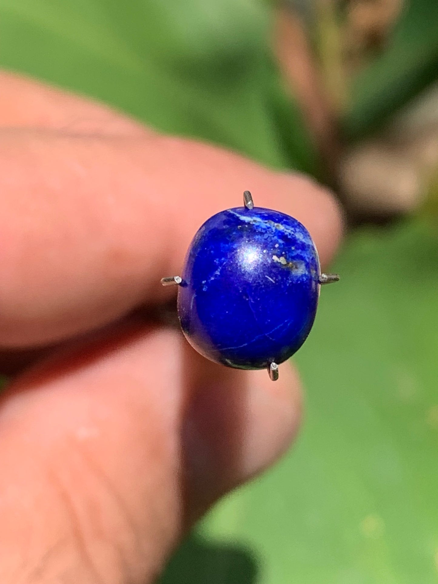 Lapis lazuli, cabochon de 10mm x9 x5 - 3,5 carats. Parfait en bijouterie, collection ,exposition...