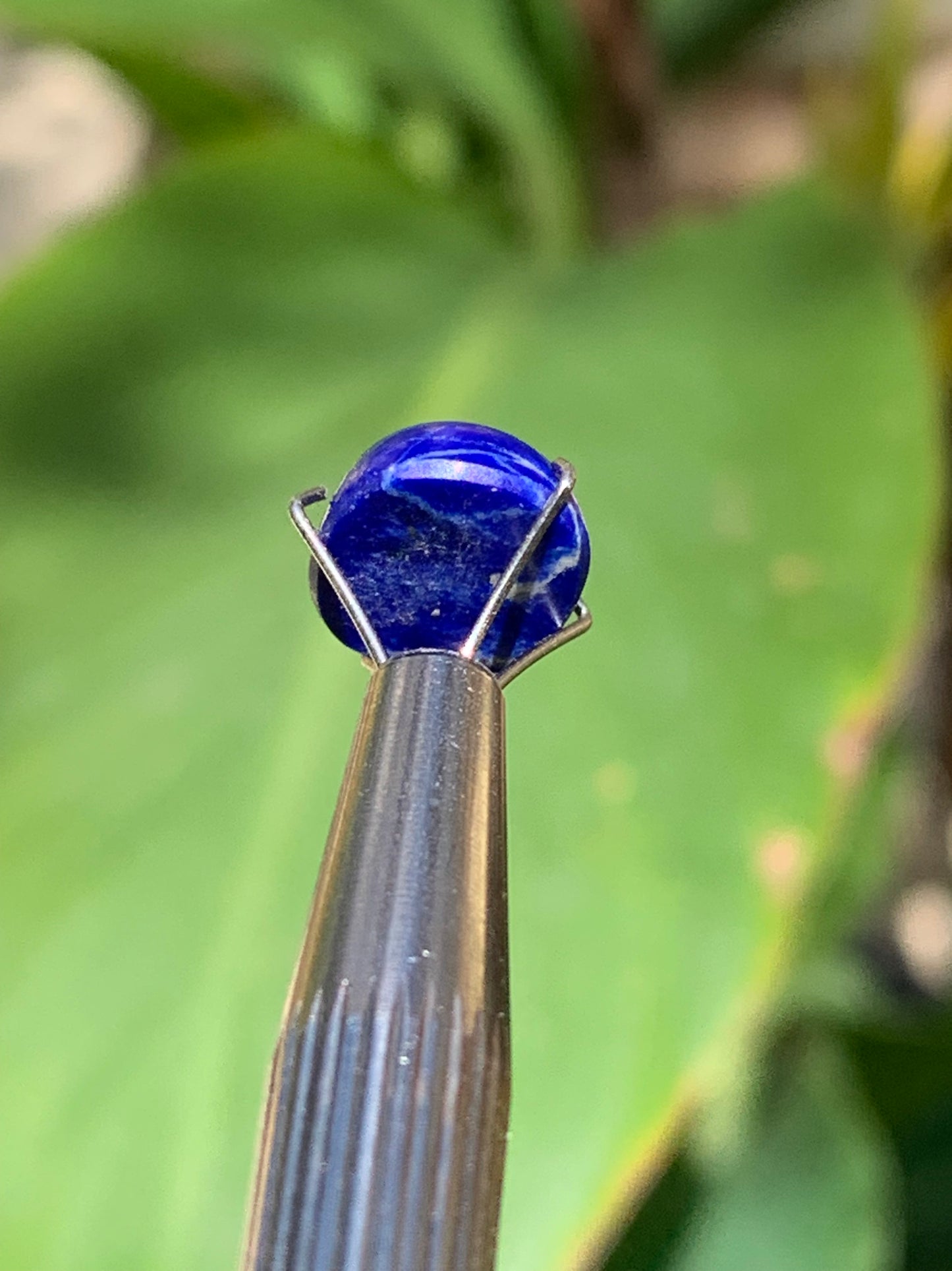 Lapis lazuli, cabochon de 10mm x9 x5 - 3,5 carats. Parfait en bijouterie, collection ,exposition...