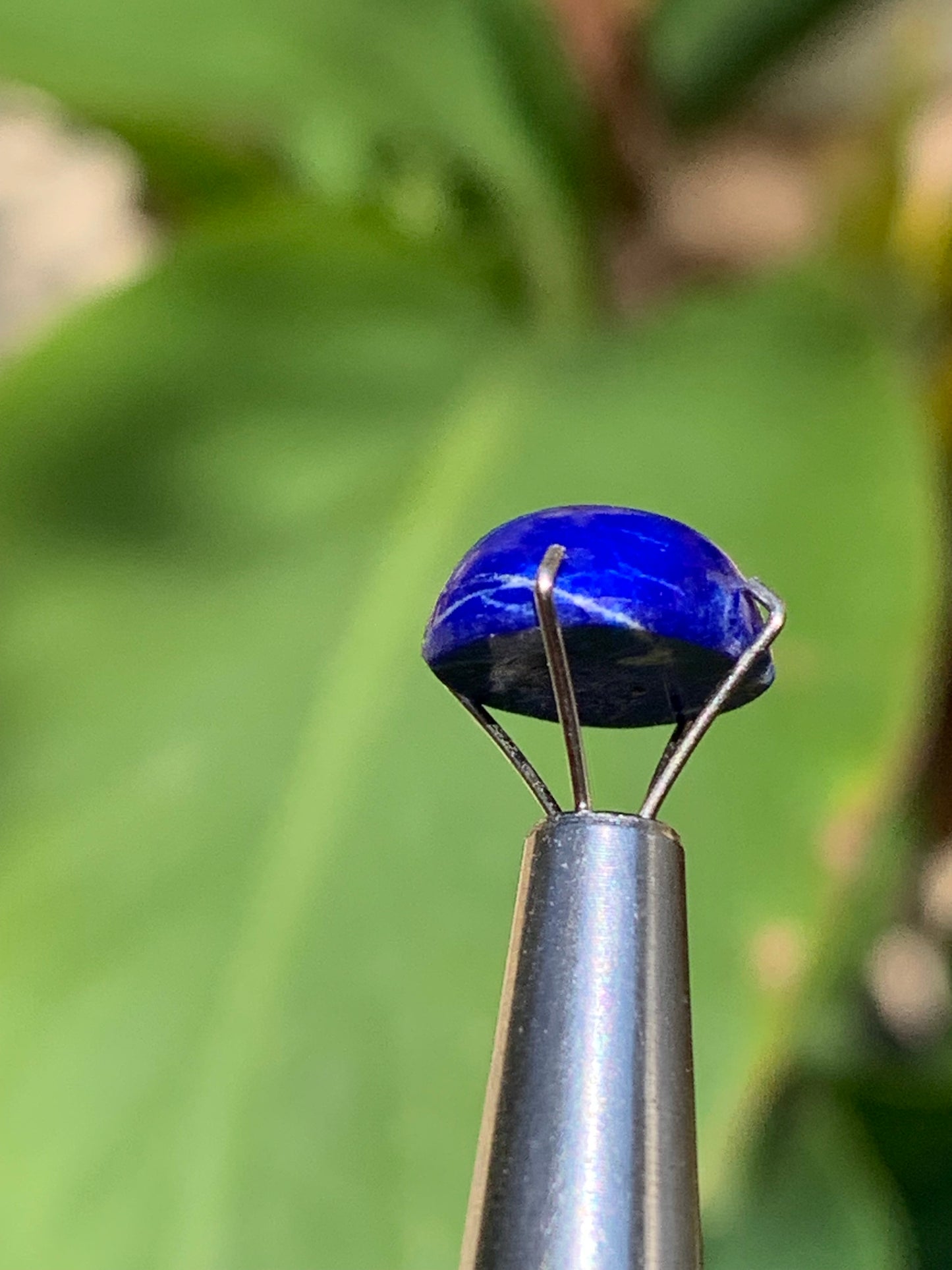Lapis lazuli, cabochon de 10mm x9 x5 - 3,5 carats. Parfait en bijouterie, collection ,exposition...
