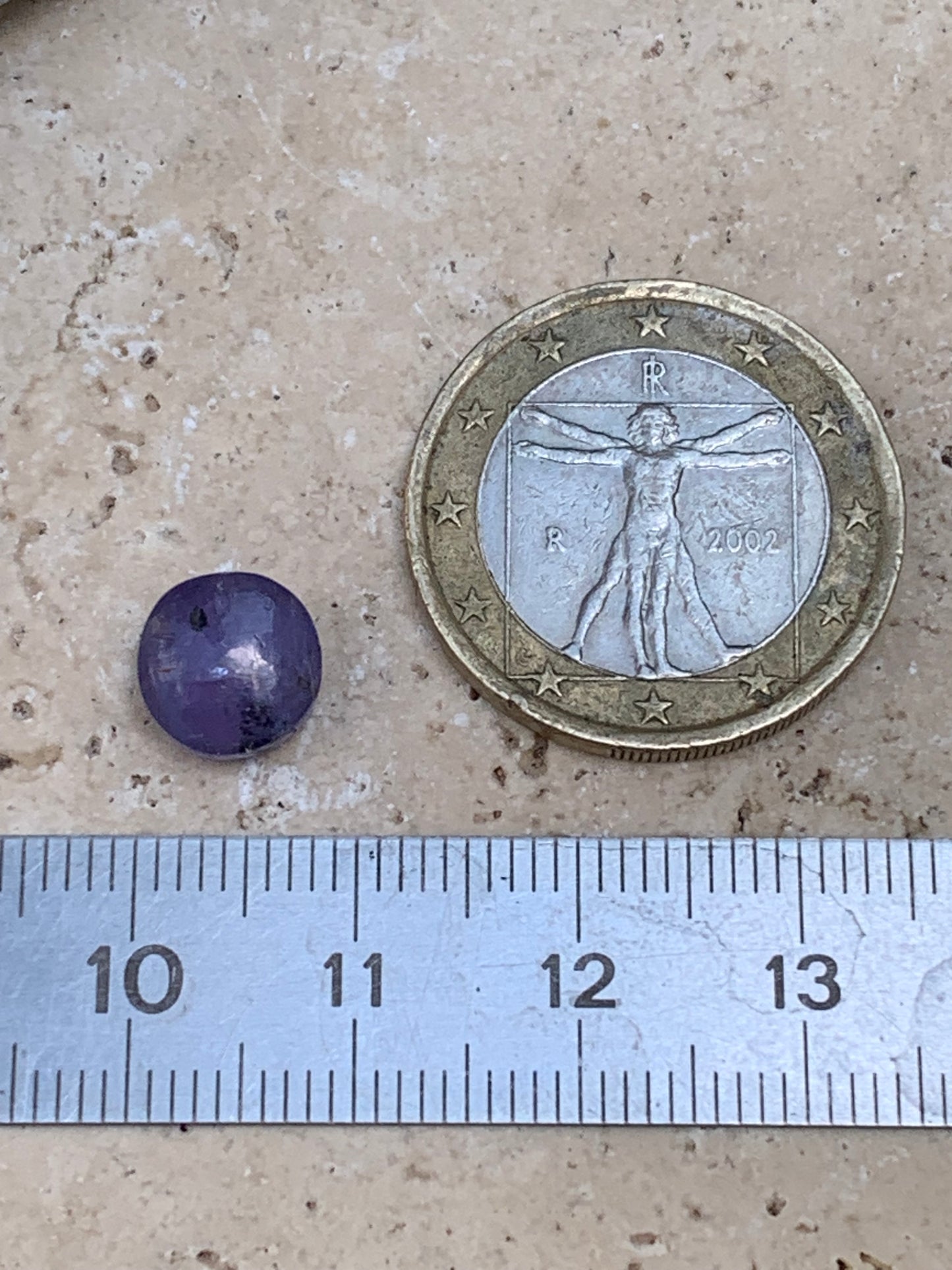 Tanzanite, 10mm diameter cabochon x 5 - 3.5 carats. Perfect for jewelry, collections, exhibitions...