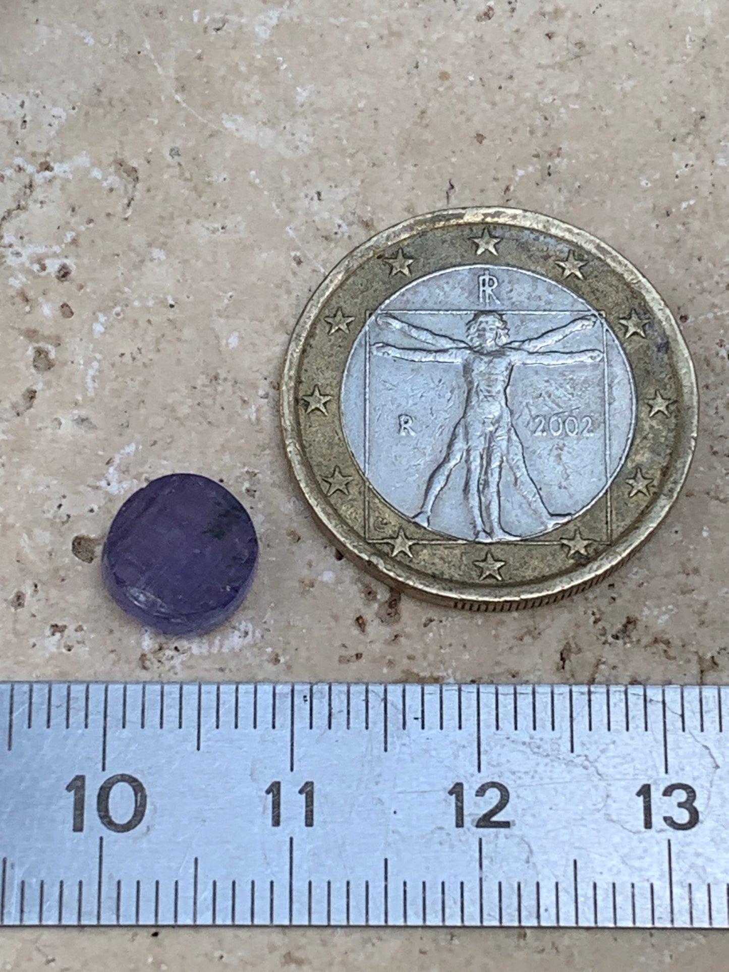 Tanzanite, 10mm diameter cabochon x 5 - 3.5 carats. Perfect for jewelry, collections, exhibitions...