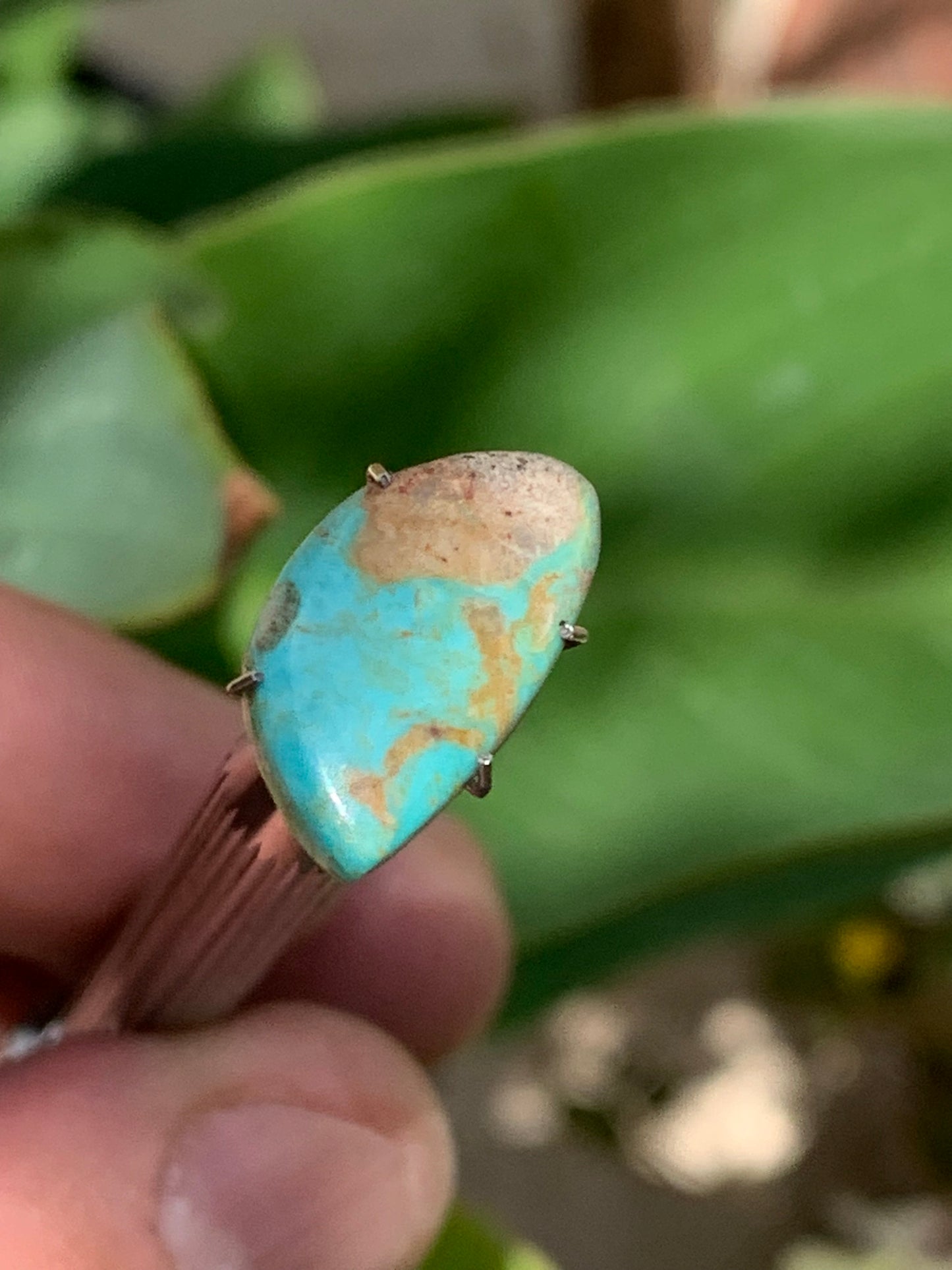 Turquoise, cabochon de 17mm x10 x2 - 2 carats. Parfait en bijouterie, collection ,exposition...