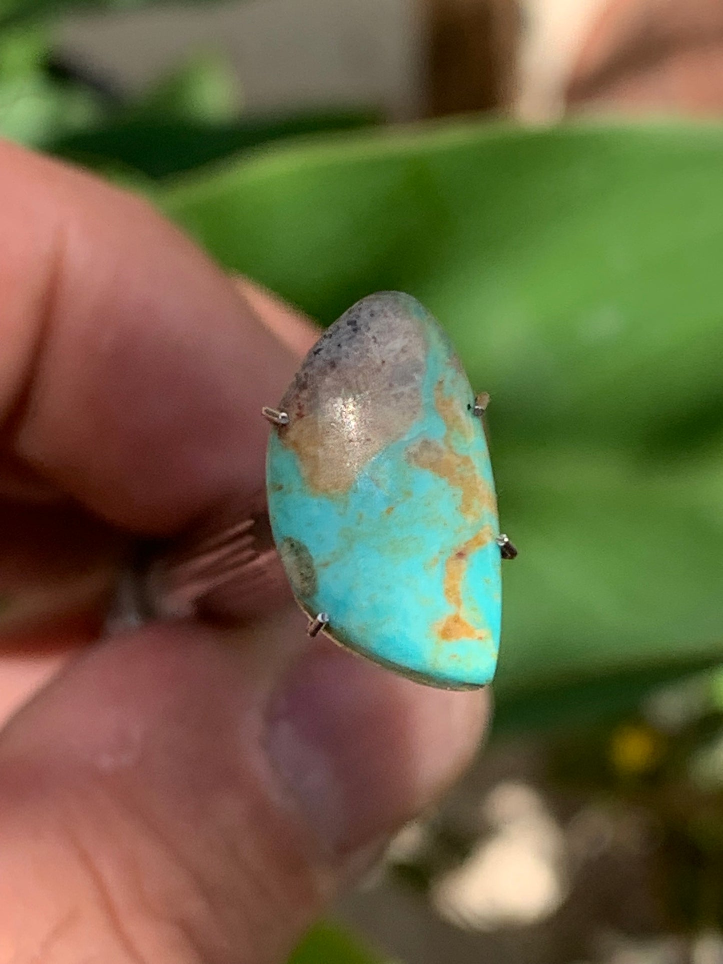 Turquoise, cabochon de 17mm x10 x2 - 2 carats. Parfait en bijouterie, collection ,exposition...