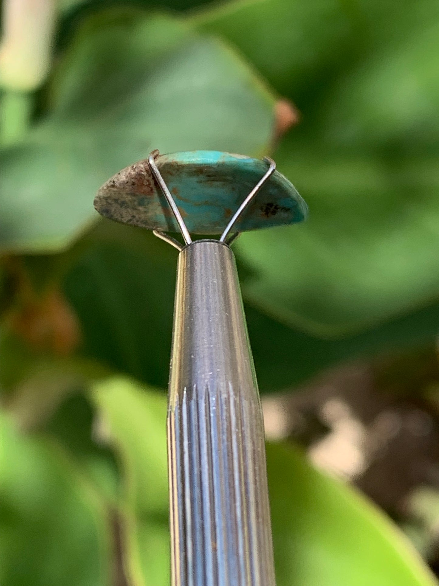 Turquoise, cabochon de 17mm x10 x2 - 2 carats. Parfait en bijouterie, collection ,exposition...