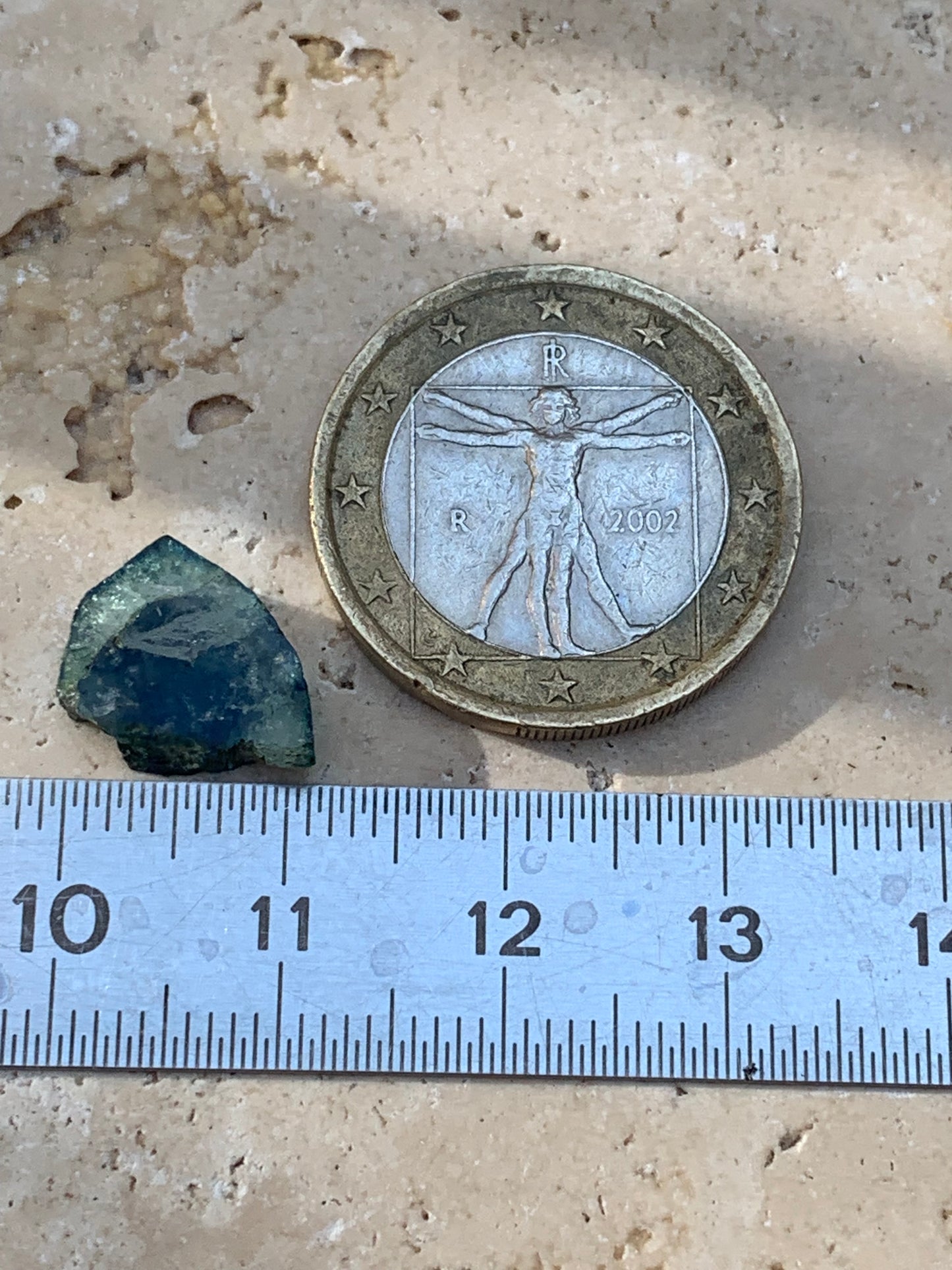 Tourmaline/ Indicolite, de 13mm x10 x 3 environ - 4,5 carats. Parfait en bijouterie, collection ,exposition...