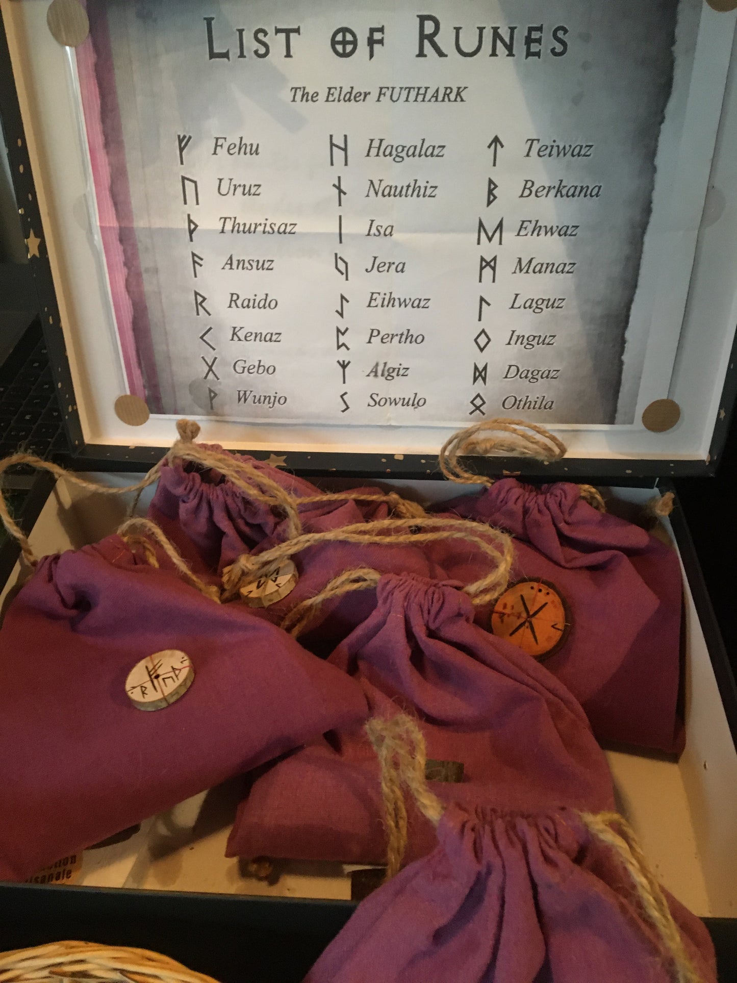 Selection of wooden runes, 25 engraved stones, approximately 2.5 centimeters in size. Very high quality, handmade according to the rules! Perfect!