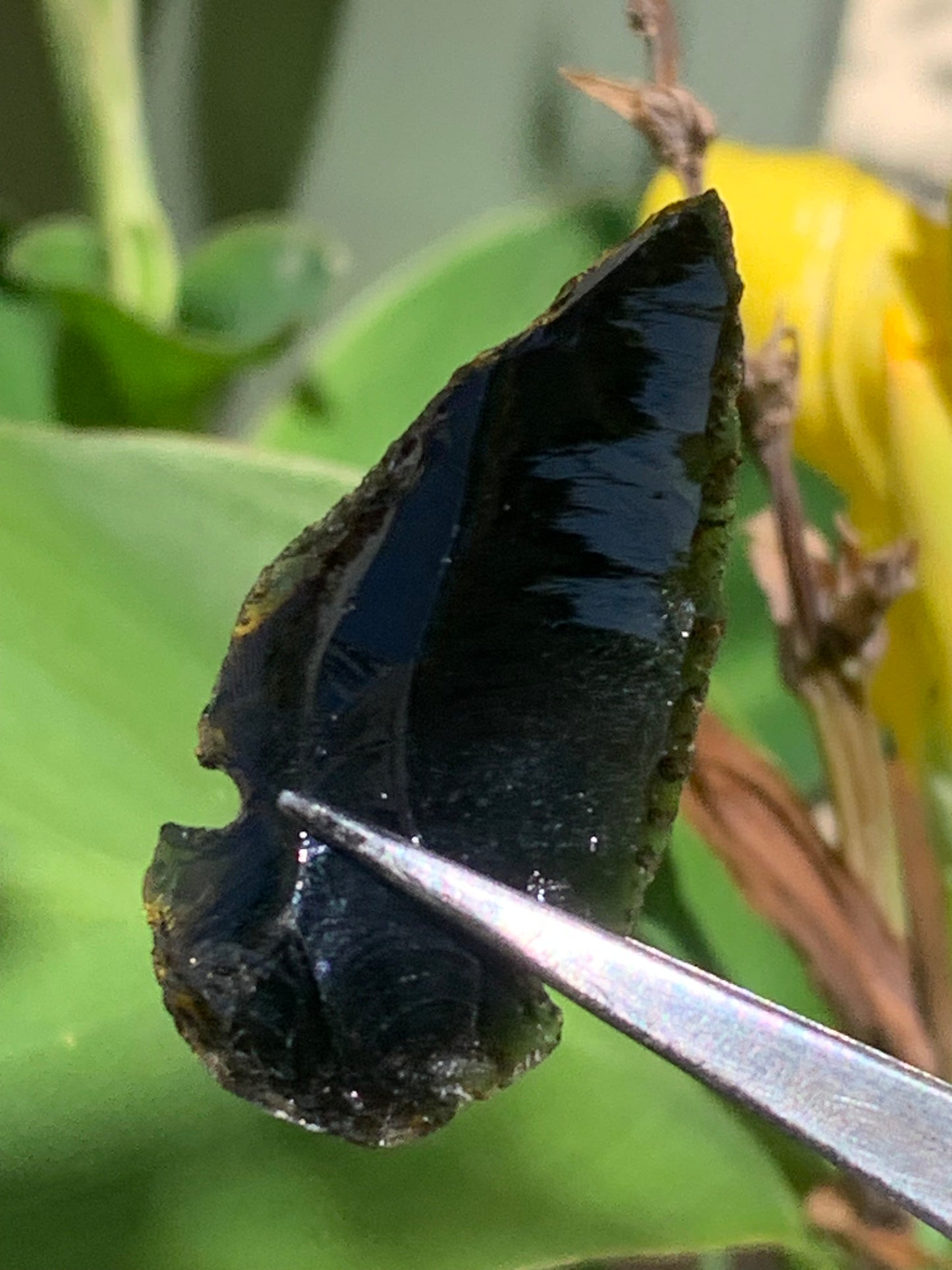 Obsidienne Noire - Pointe de flèche de 45 x 20 x 6 mm - 4,7 grammes. Spècimen récent, taillé au Mexique !