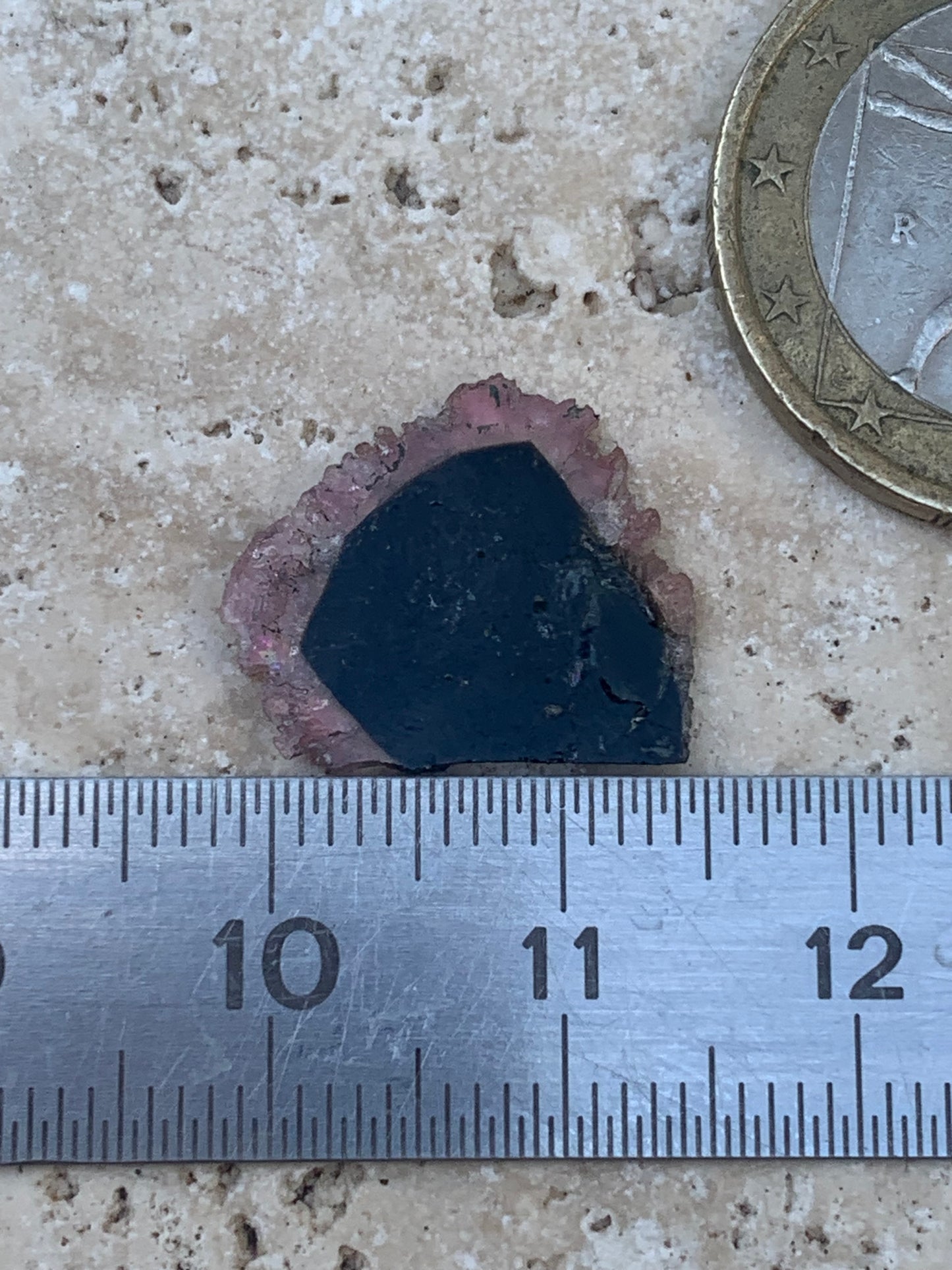 Tourmaline melon d'eau/ pastèque, de 17mm x15 x2 environ - 4 carats. Parfait en bijouterie, collection ,exposition...