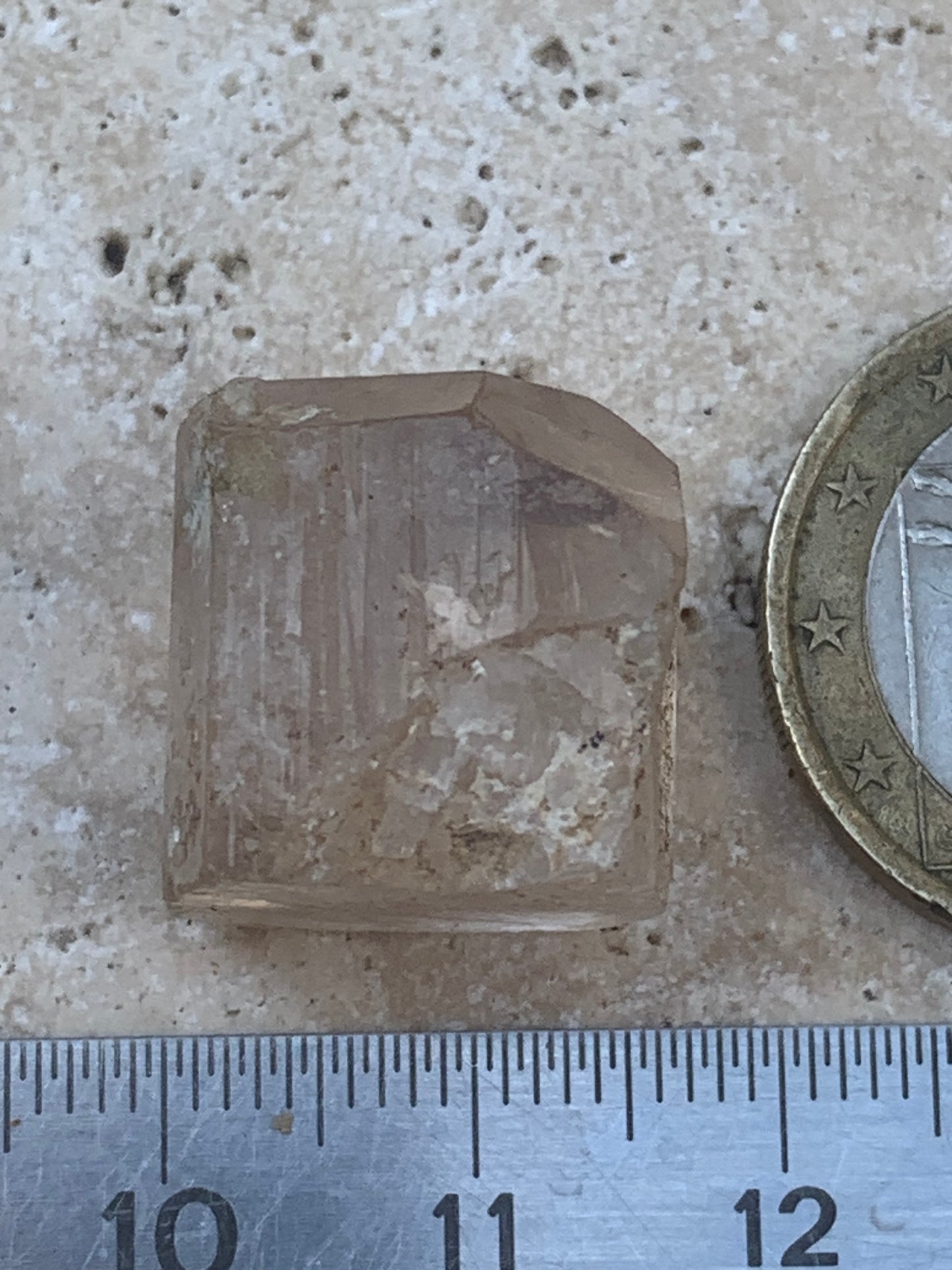 Imperial Topaz, superb natural crystal measuring 21mm x 18mm x 12mm - 11 grams/ 55 carats. Beautiful collector's item, unique and quite rare on the market!