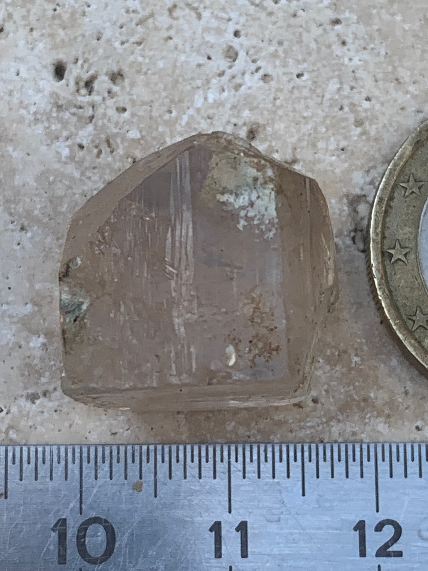 Imperial Topaz, superb natural crystal measuring 21mm x 18mm x 12mm - 11 grams/ 55 carats. Beautiful collector's item, unique and quite rare on the market!