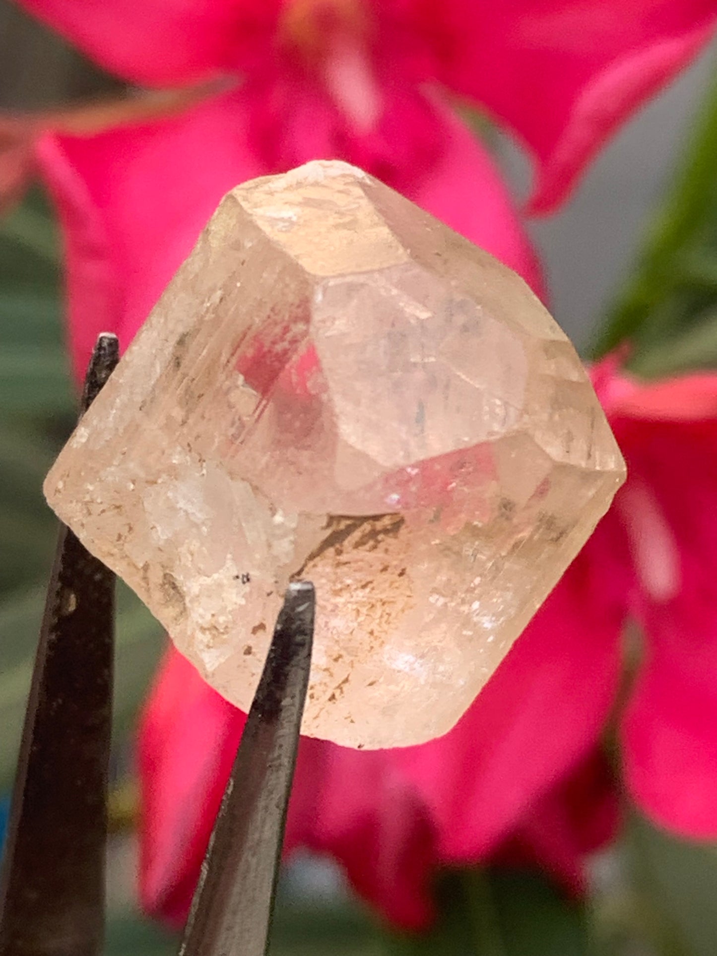 Imperial Topaz, superb natural crystal measuring 21mm x 18mm x 12mm - 11 grams/ 55 carats. Beautiful collector's item, unique and quite rare on the market!