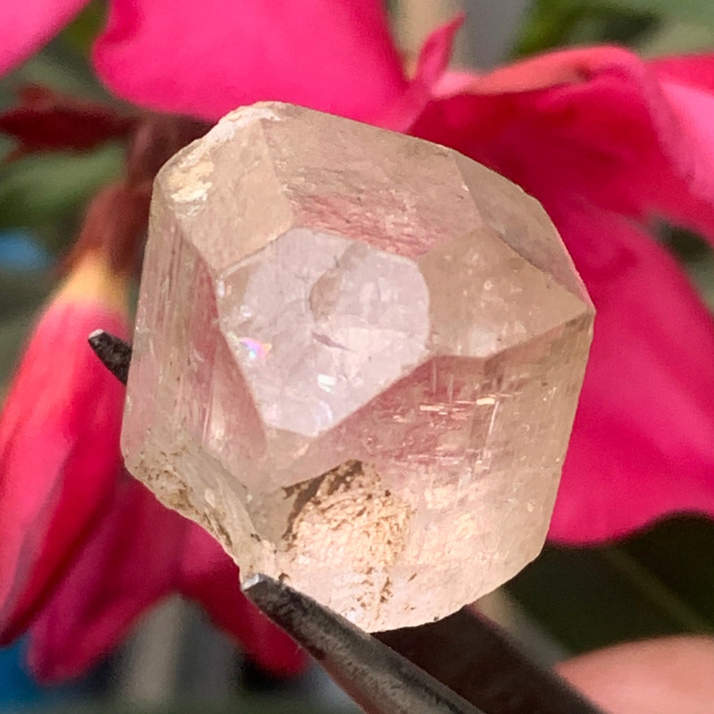 Imperial Topaz, superb natural crystal measuring 21mm x 18mm x 12mm - 11 grams/ 55 carats. Beautiful collector's item, unique and quite rare on the market!