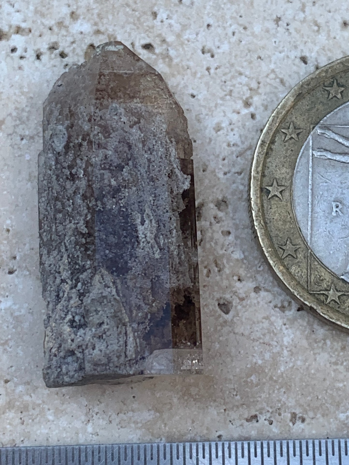 Topaze Impériale, superbe cristal naturel de 27mm x12 x10 - 4,5 grammes. Belle pièce de collection, unique et assez rare !