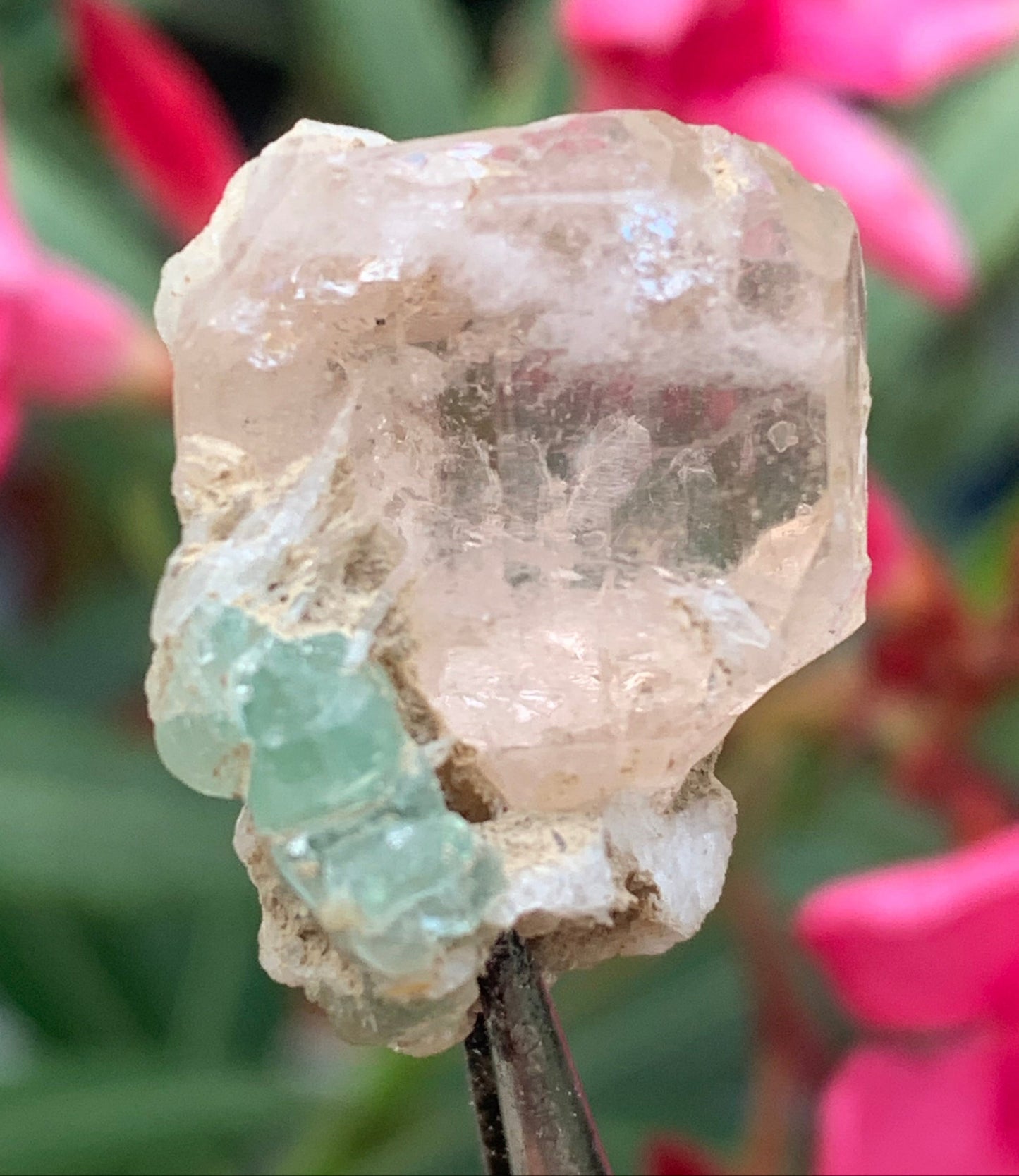 Imperial Topaz with Aquamarine, superb natural crystal measuring 25mm x 18mm x 18mm - 11.2 grams. Beautiful collector's item, unique and quite rare!