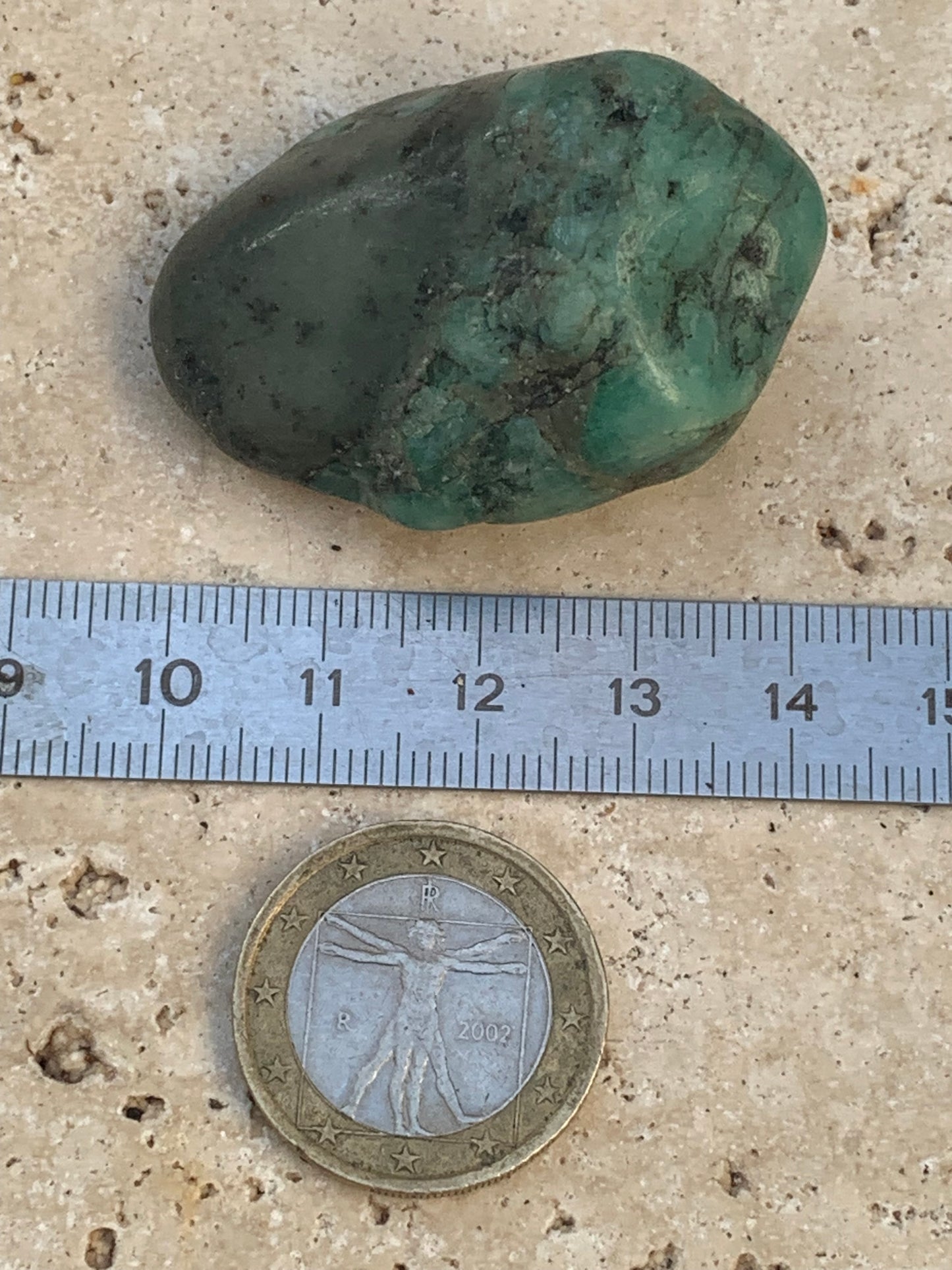 Émeraude, pièce brute de 44mm x31 x20 - 31,1 grammes. Parfait en collection, bijouterie, exposition...