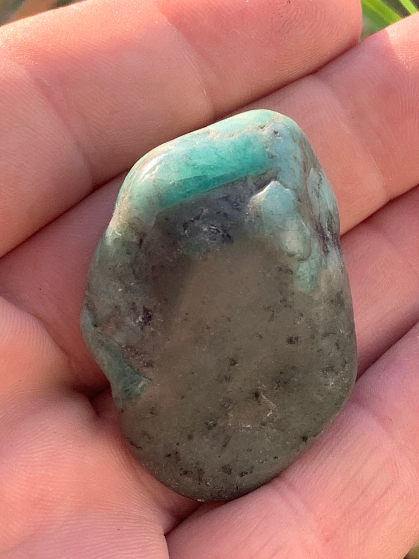Émeraude, pièce brute de 44mm x31 x20 - 31,1 grammes. Parfait en collection, bijouterie, exposition...