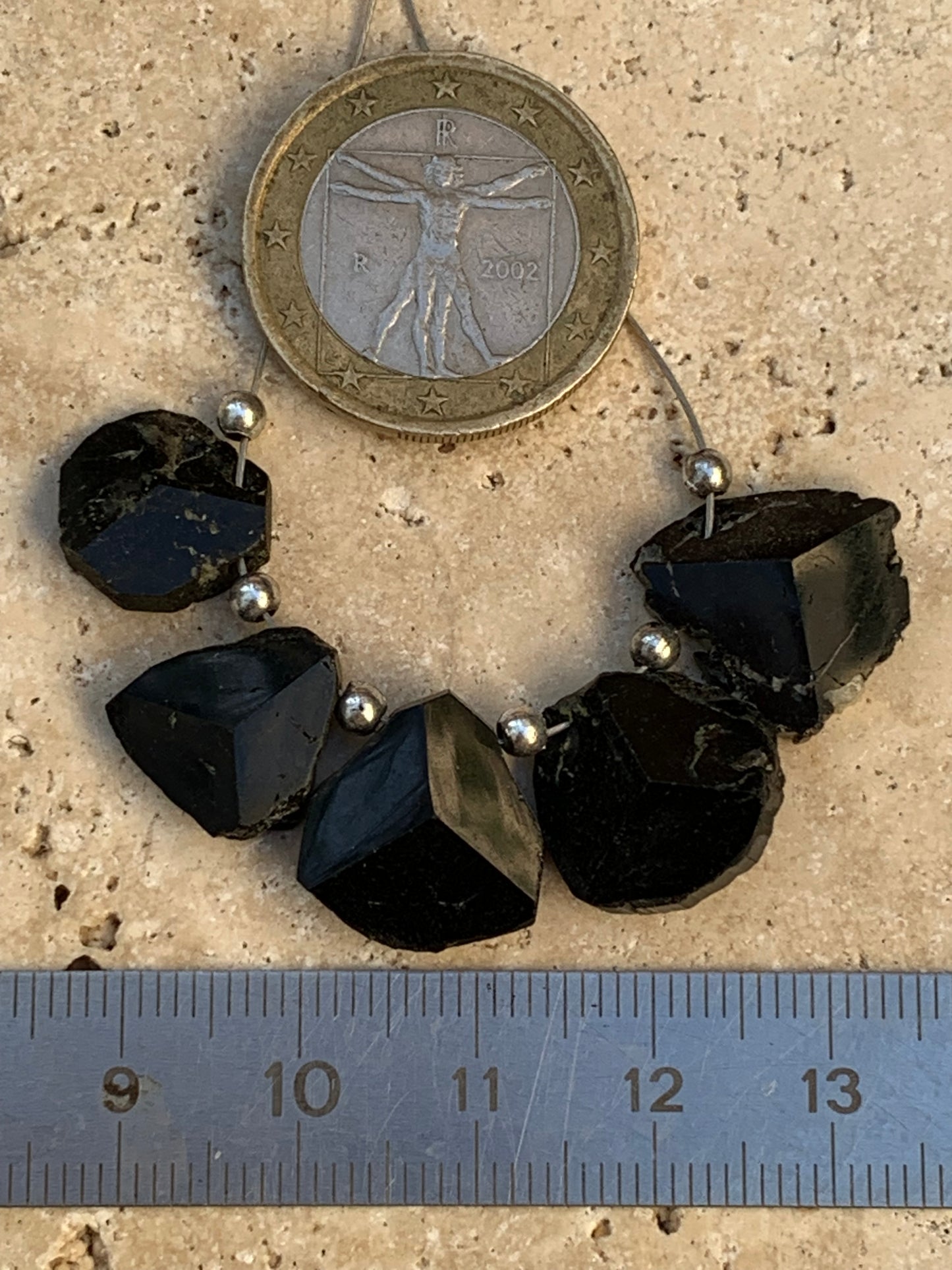 Black tourmaline, natural 3-sided head beads, sold in lots or individually, 14mm in diameter x 5mm thick on average - 7.3 grams (lot). Perfect for collection, jewelry, exhibition...