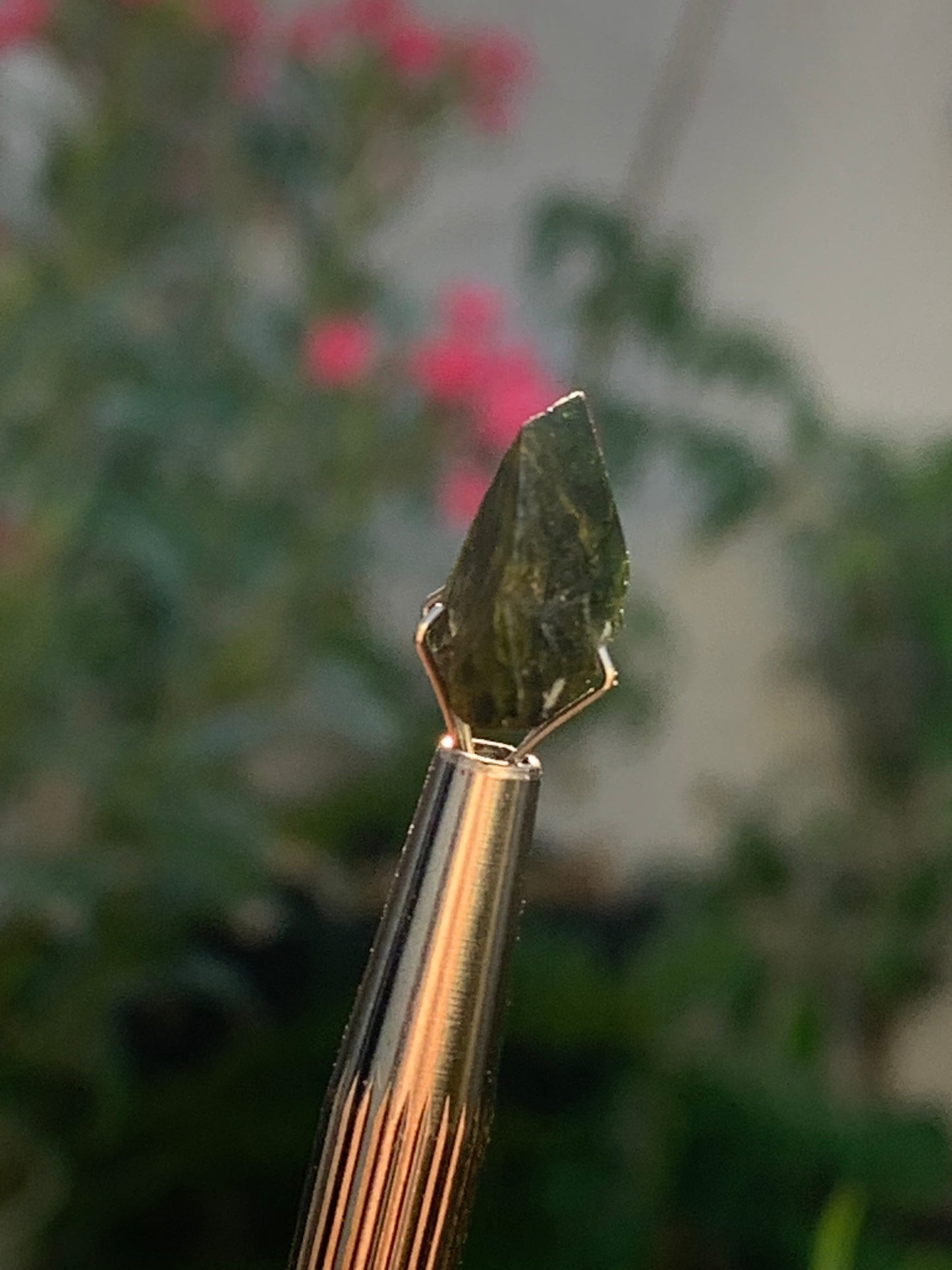 Vesuvianite also called Idocrase (little known), specimen of 19 mm x 14 x 8 - 2 grams! Superb little piece!