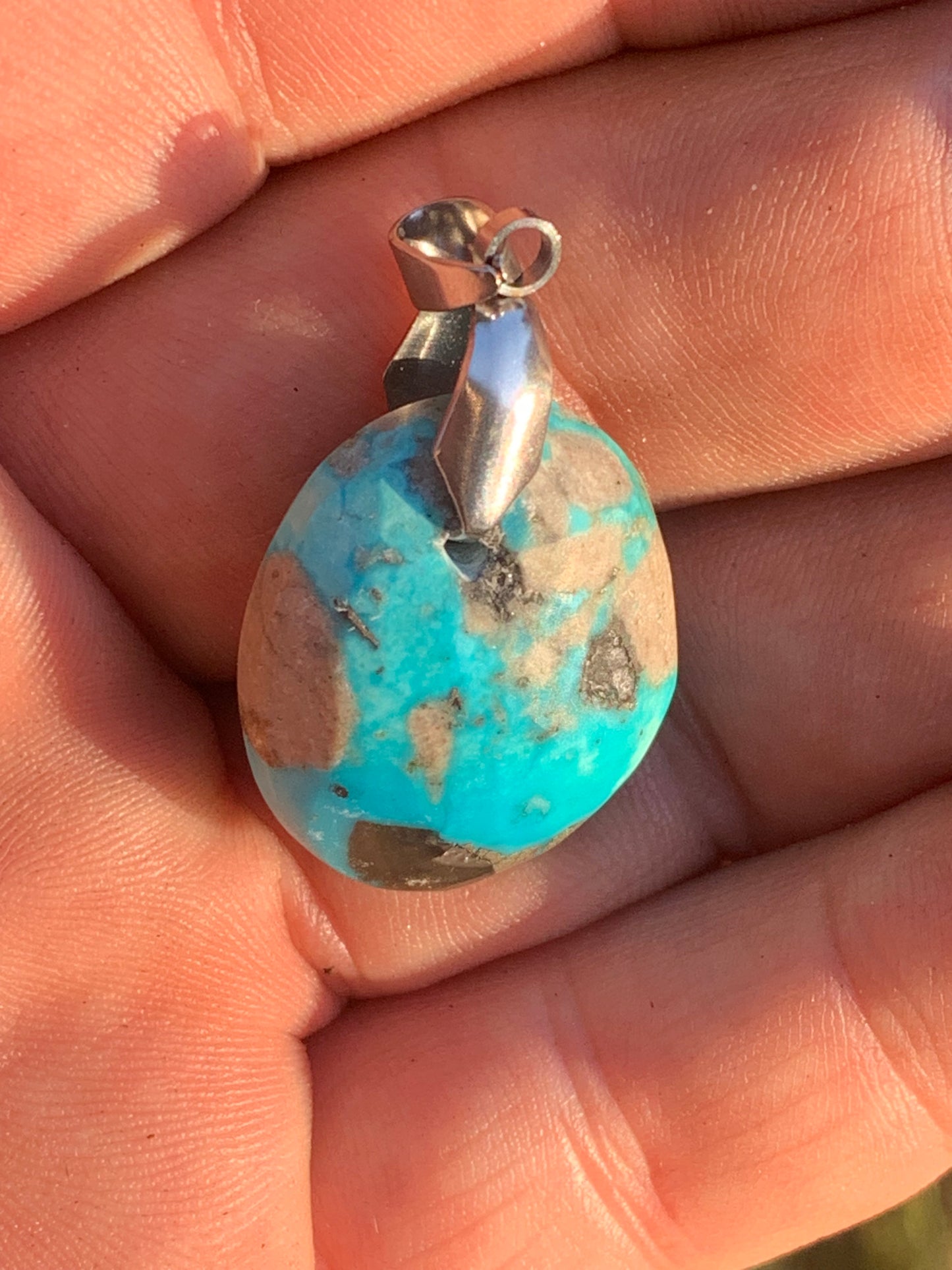 Turquoise Perse/ Iran ! Pendentif en Argent 925 de 40mm de hauteur x 20 x 12 - 8,8 grammes. Vendu avec cordon réglable de couleur noire !