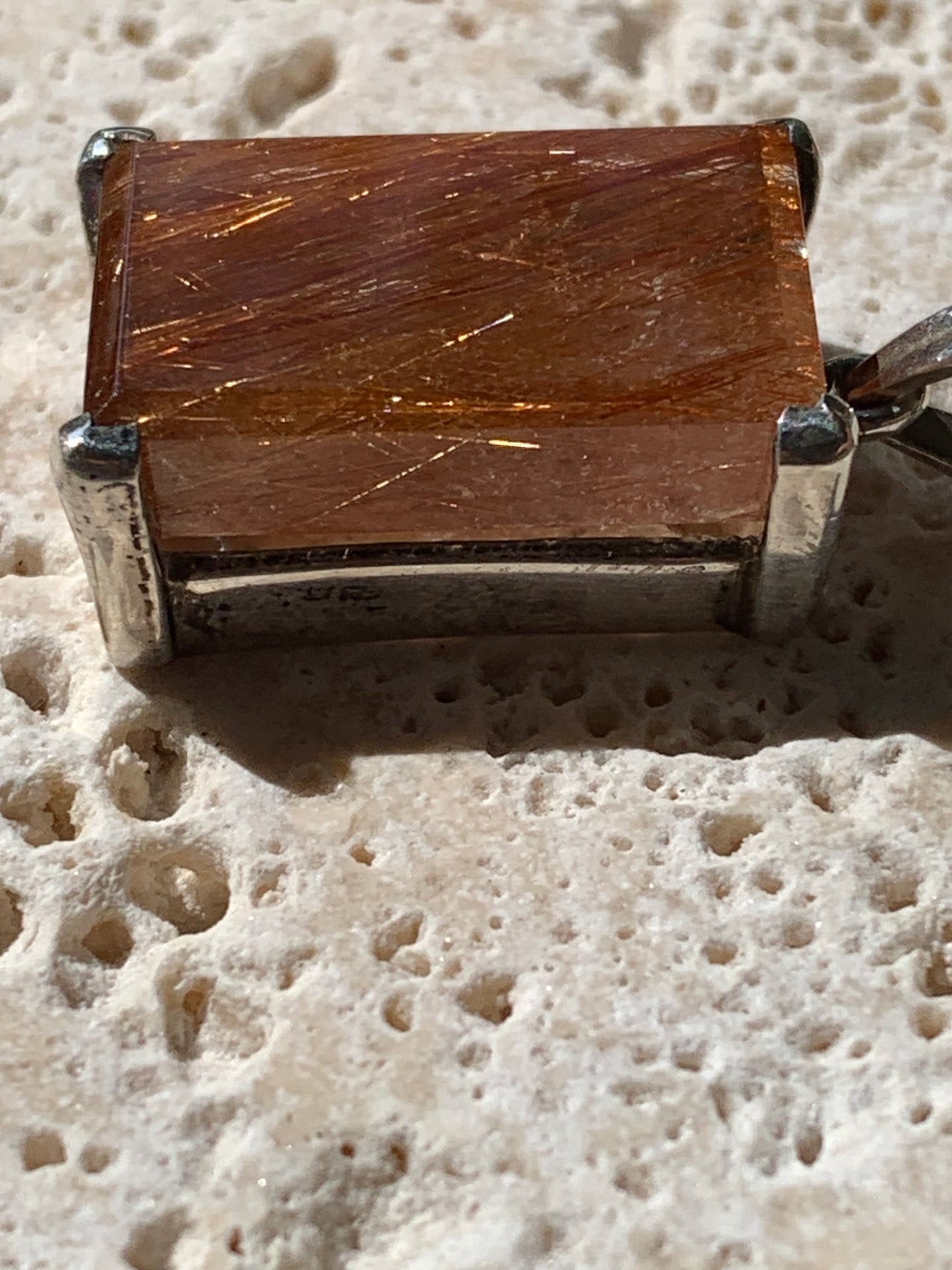 Rock crystal/quartz with golden rutiles, 36mm x 18 x 10 - 10.3 gr., Perfect for jewelry, collections, exhibitions...