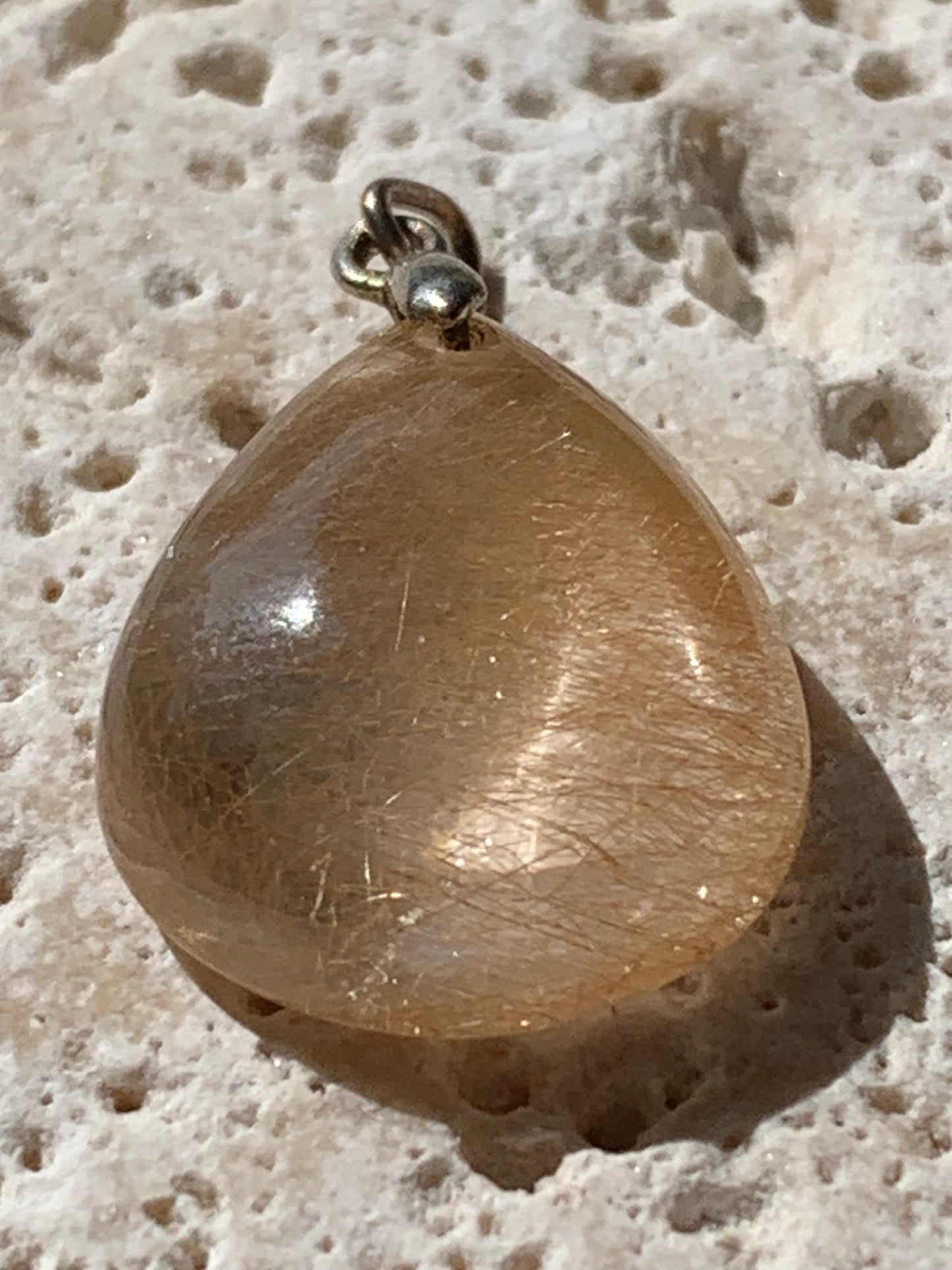 Rock crystal/golden rutile quartz 25mm x15 x7 - 3.9 gr., Perfect for jewelry, collection, exhibition...