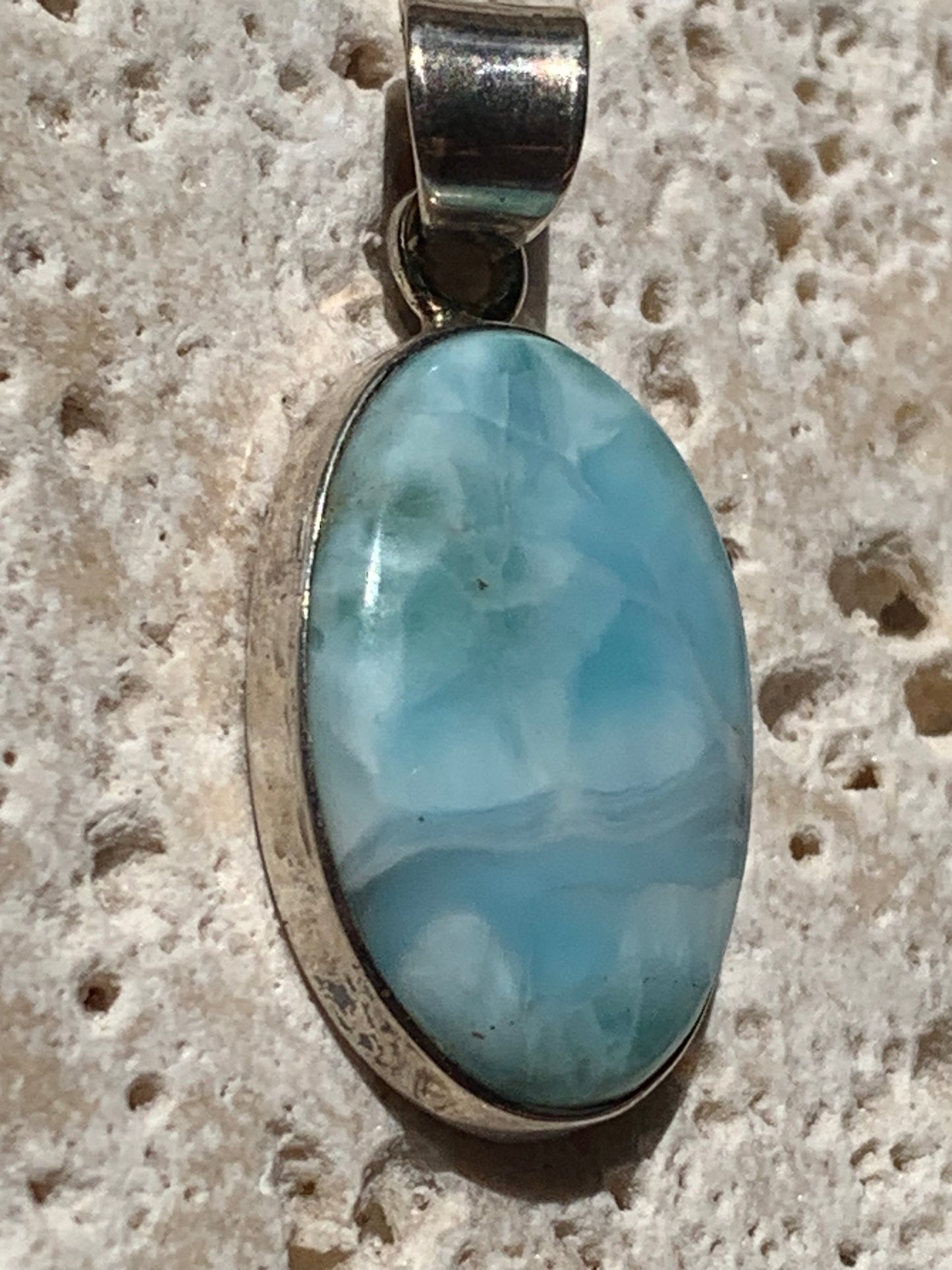 Larimar, pendentif en Argent de 35mm de hauteur x 17 x 6 Vendu avec cordon réglable de couleur noire offert !