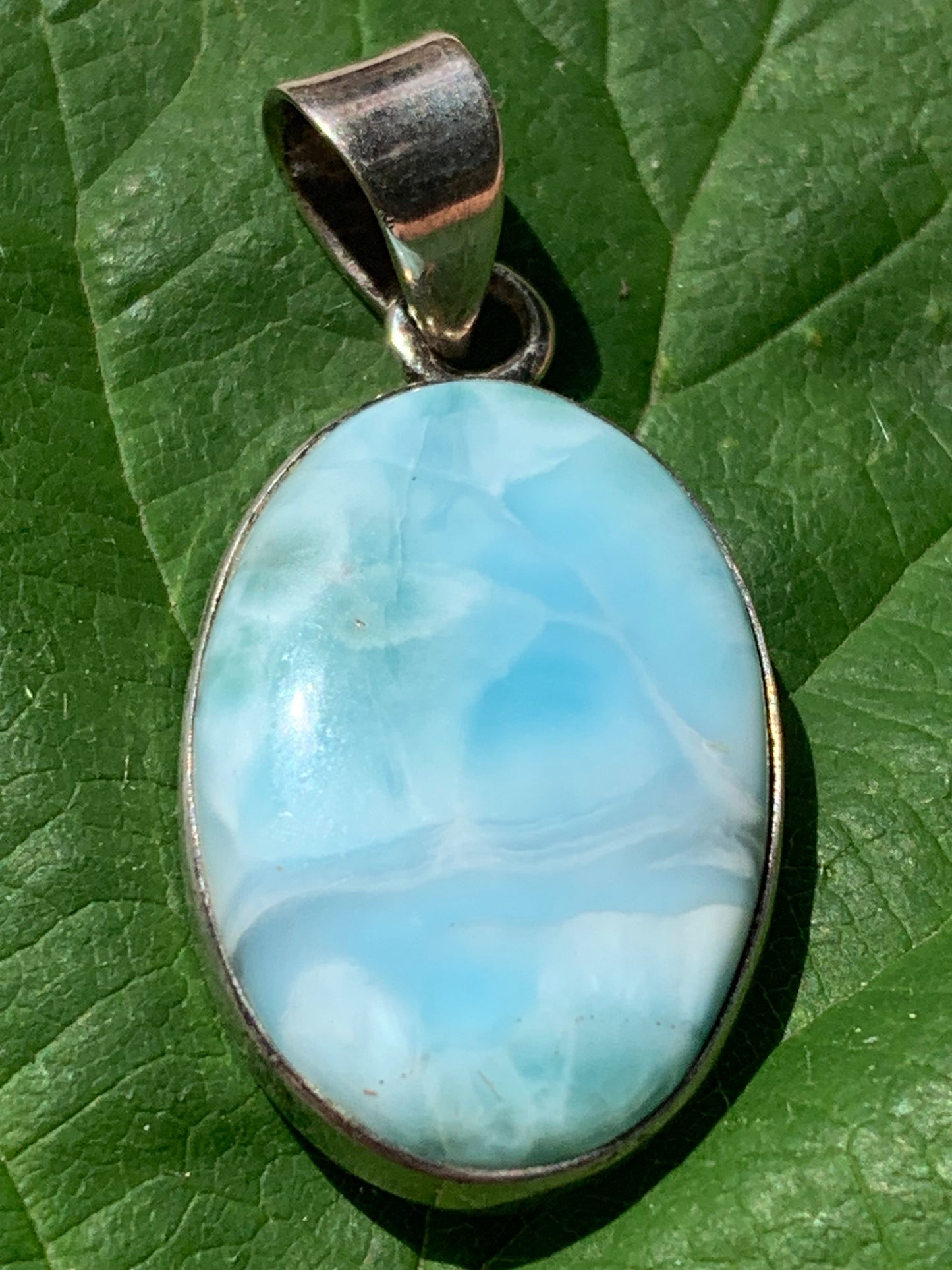 Larimar, pendentif en Argent de 35mm de hauteur x 17 x 6 Vendu avec cordon réglable de couleur noire offert !