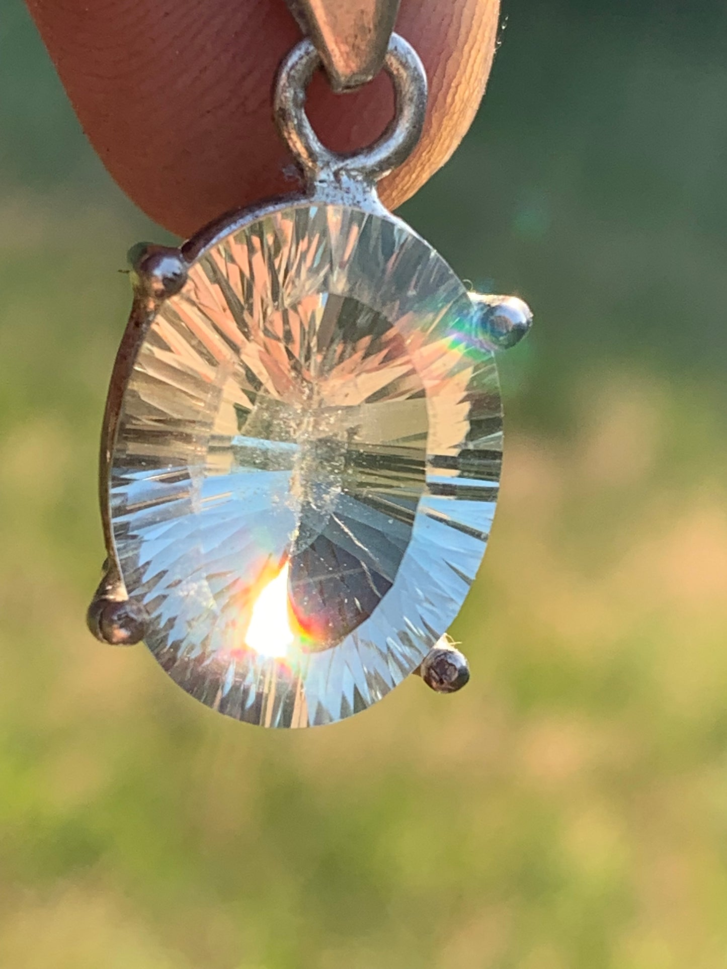 Prasiolite naturelle, superbe pendentif en Argent de 30mm x 14 x 11. Prêt à porter ou pour collection ,exposition...