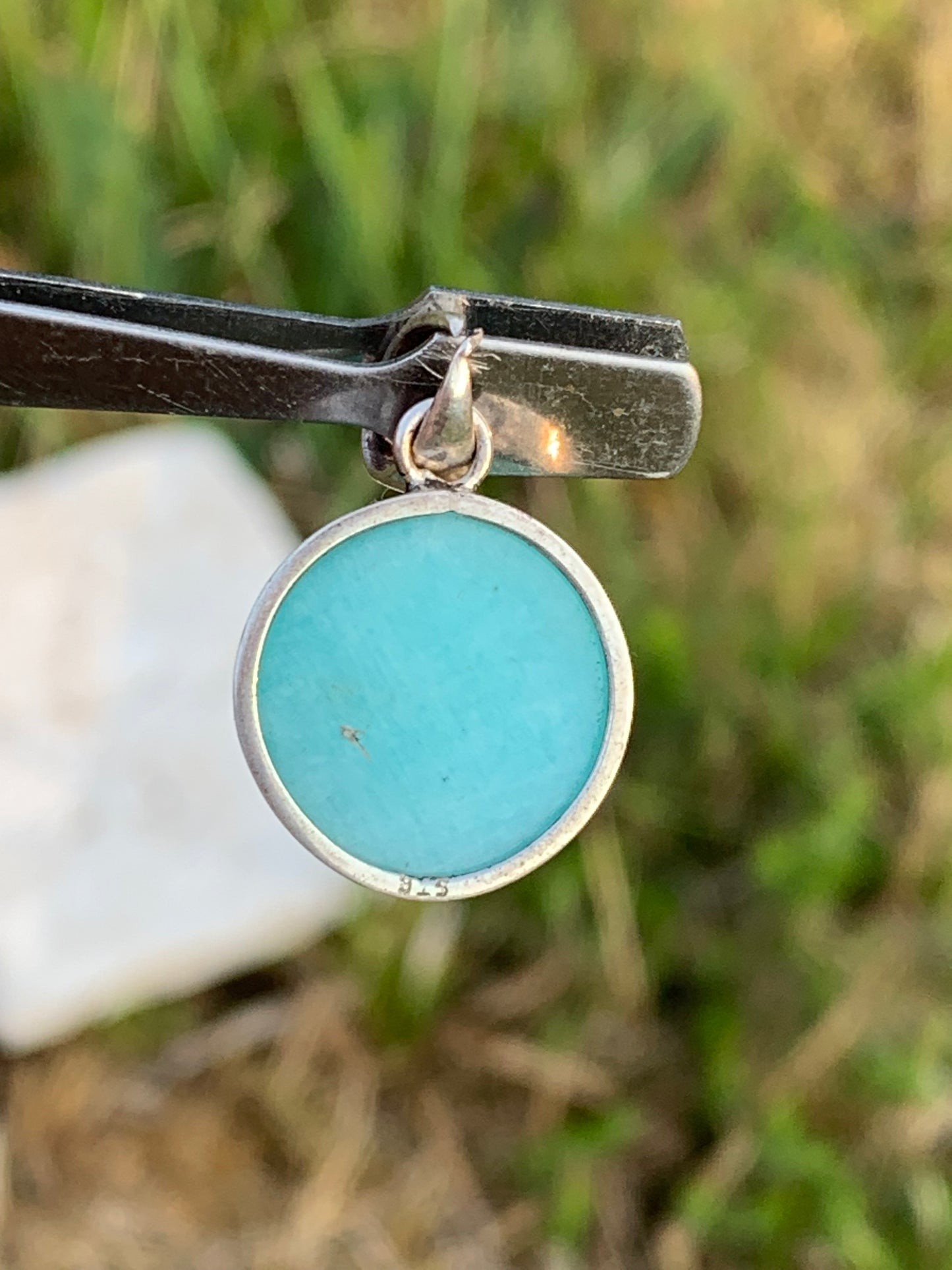 Amazonite, charmant médaillon en Argent de 26mm de hauteur x 16 x 7. Vendu avec cordon réglable de couleur noire offert !