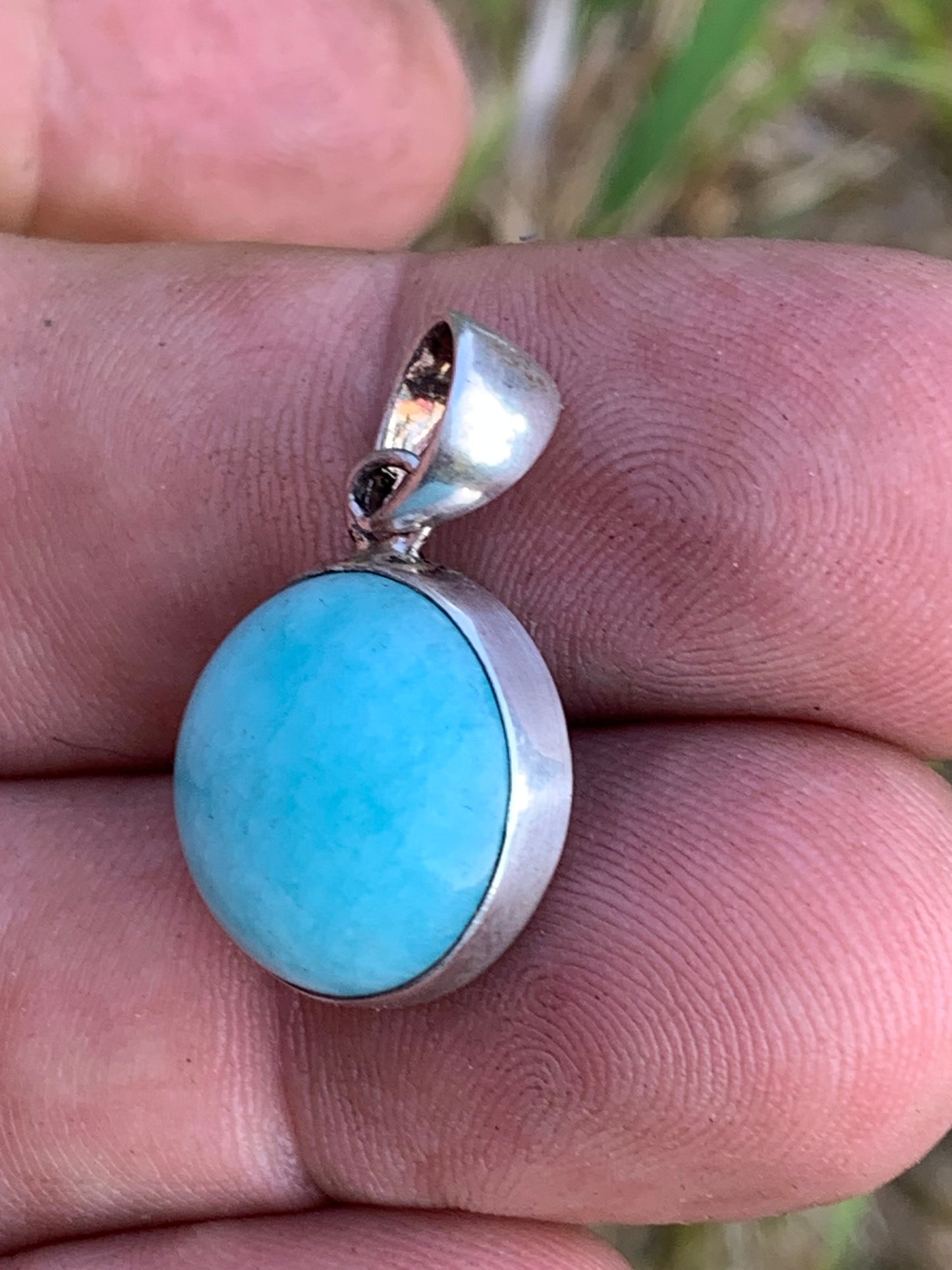 Amazonite, charmant médaillon en Argent de 26mm de hauteur x 16 x 7. Vendu avec cordon réglable de couleur noire offert !