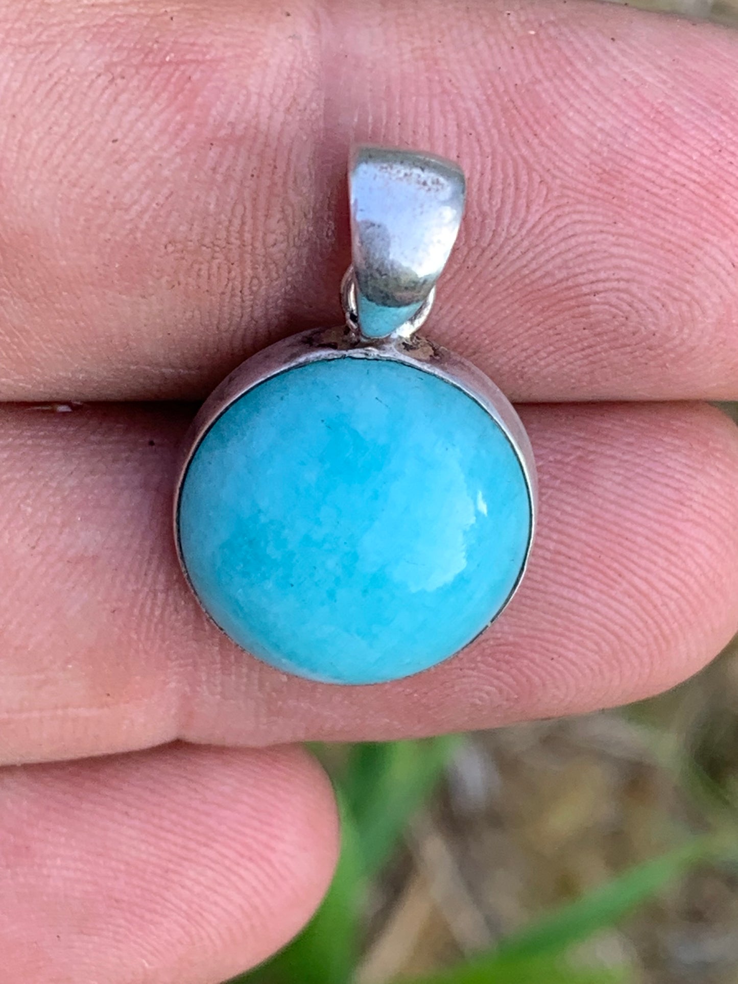 Amazonite, charmant médaillon en Argent de 26mm de hauteur x 16 x 7. Vendu avec cordon réglable de couleur noire offert !