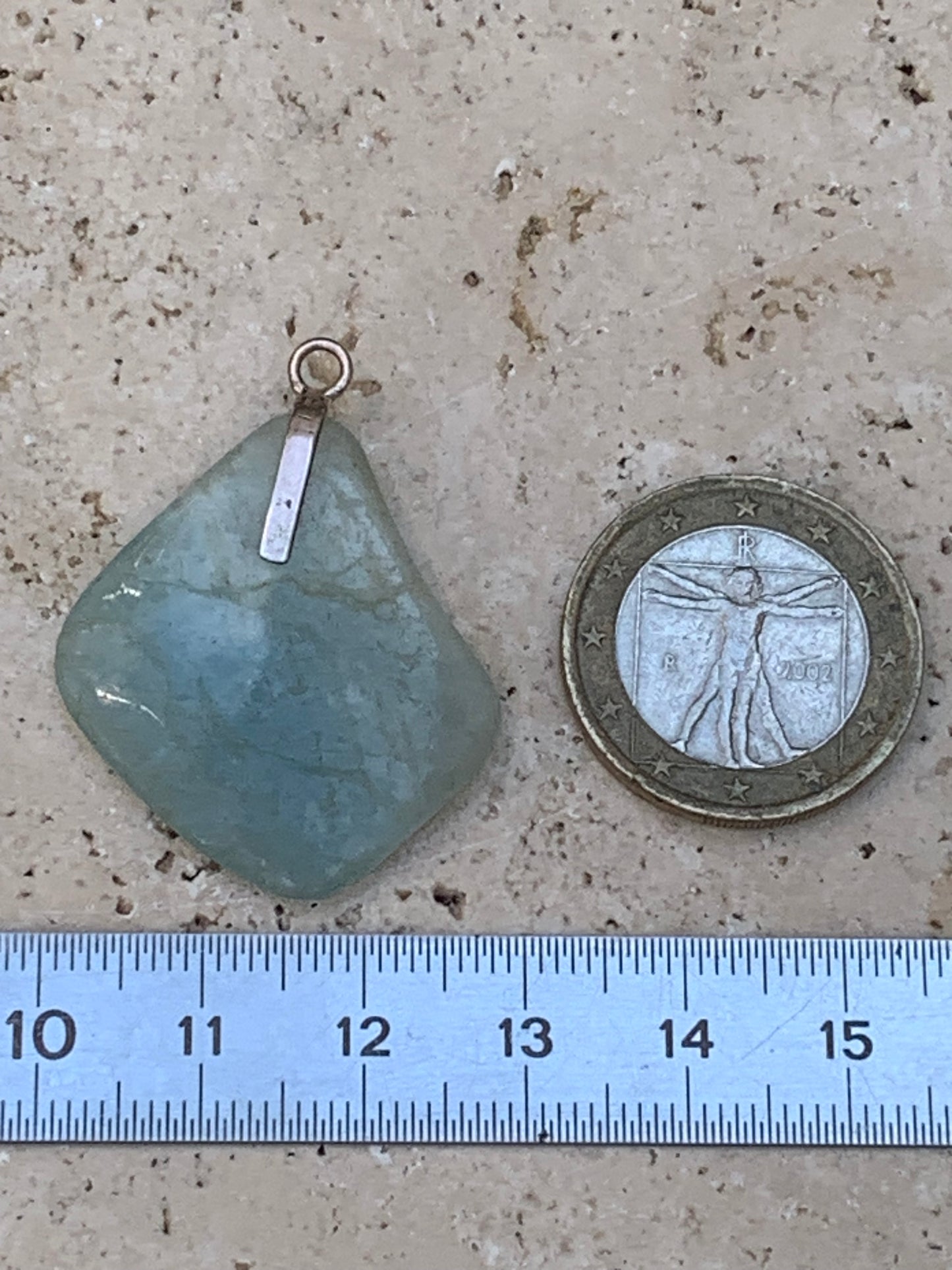 Aigue-marine, pendentif en Argent de 37mm x 28 x 5. Vendu avec cordon noir réglable !