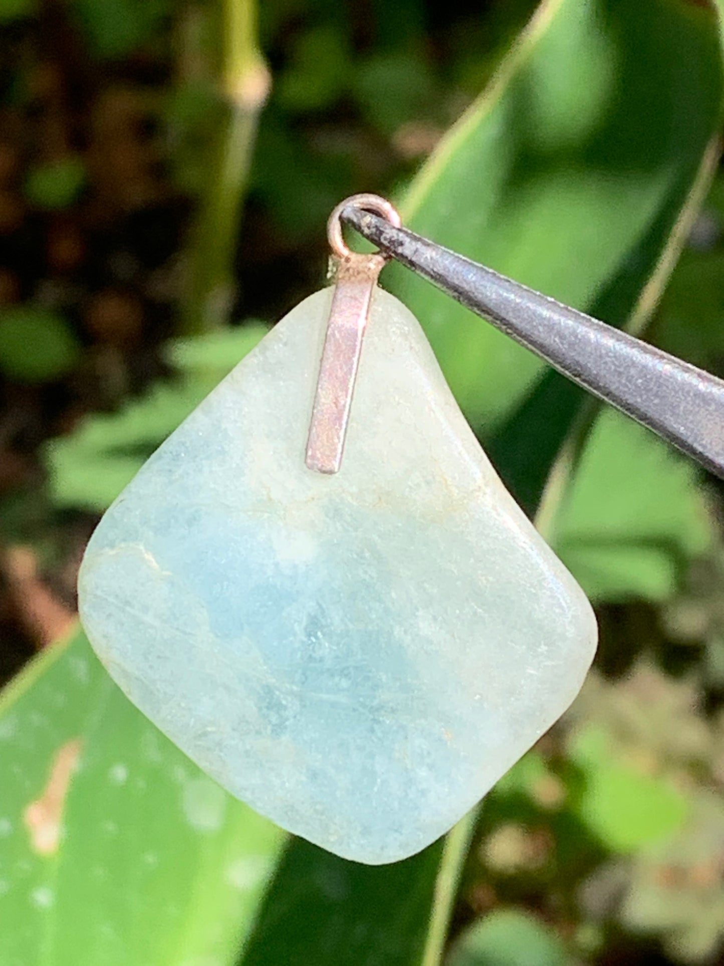 Aigue-marine, pendentif en Argent de 37mm x 28 x 5. Vendu avec cordon noir réglable !