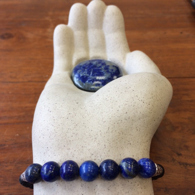 Ethnic bracelet collection... Made of 8mm lava beads and 7 semi-precious stone beads. Available in lengths from 17 to 21 centimeters. Handmade by Gem & Zen!