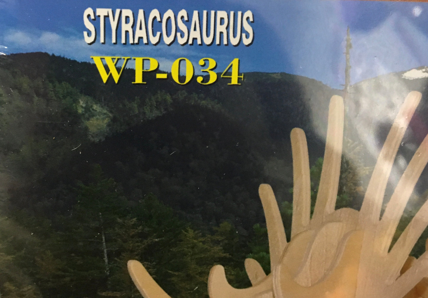 Dinosaur (Velociraptor - Tyrannosaurus - Styracosaurus), wooden model, 15 to 20 cm. Perfect for collecting, exhibitions...