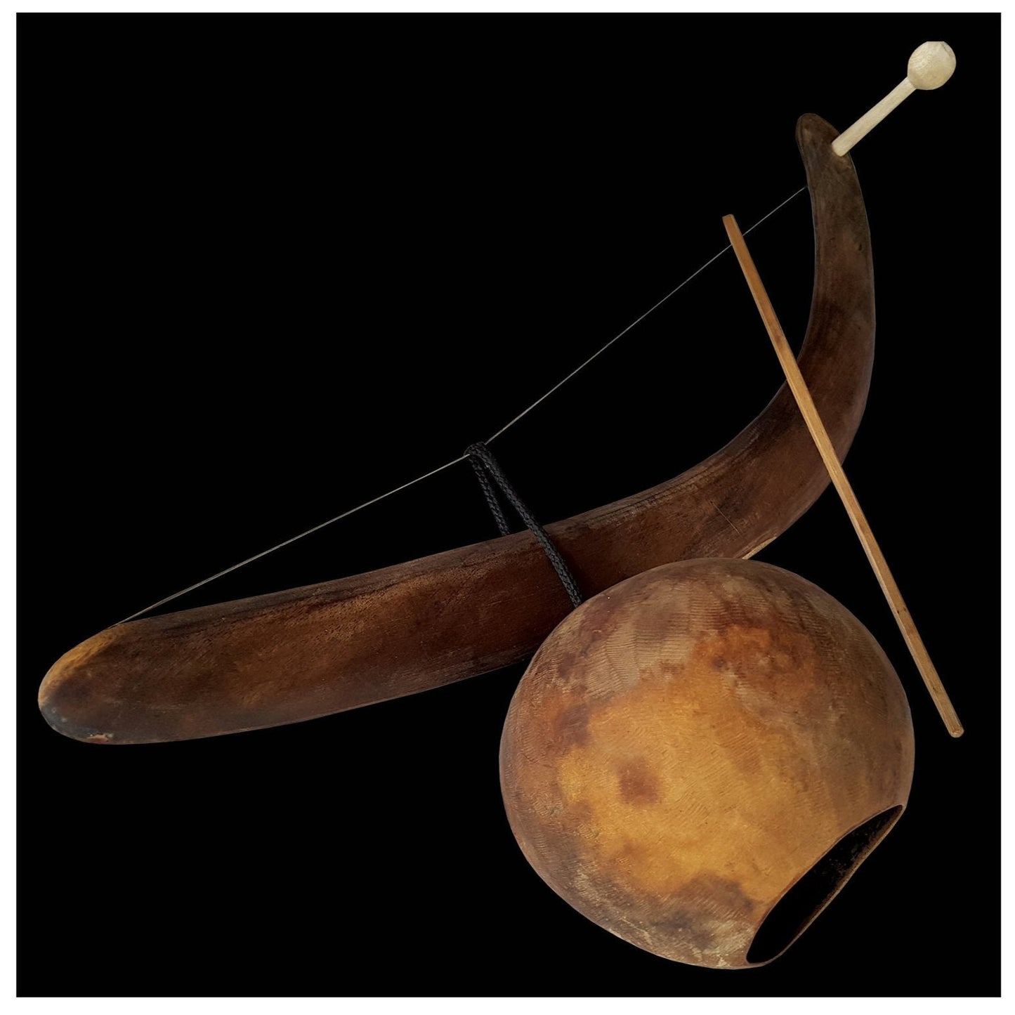 Berimbao, instrument à 1 corde de 65 centimètres. Pour musique et chant diphonique. Parfait pour débuter ou étudier !