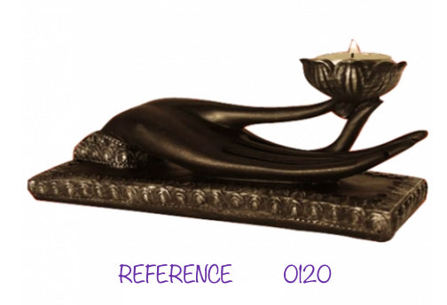 'Mudra Hand' candle holder, holding a candle. 21 x 8 x 10 cm/ 676 grams. Pose of the so-called Gyan Mudra (peace of mind, heart, self-confidence, purity).