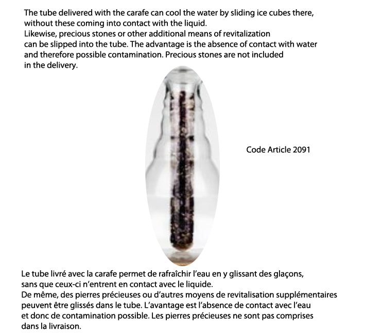 Carafe de taille XL, modèle 'Universe' de chez Nature's design, avec gravure de la fleur de vie en Platine. Contenance de 5 litres. Verre sans plomb, conçu suivant le nombre d'or ! Vendu avec ou sans support en bois !